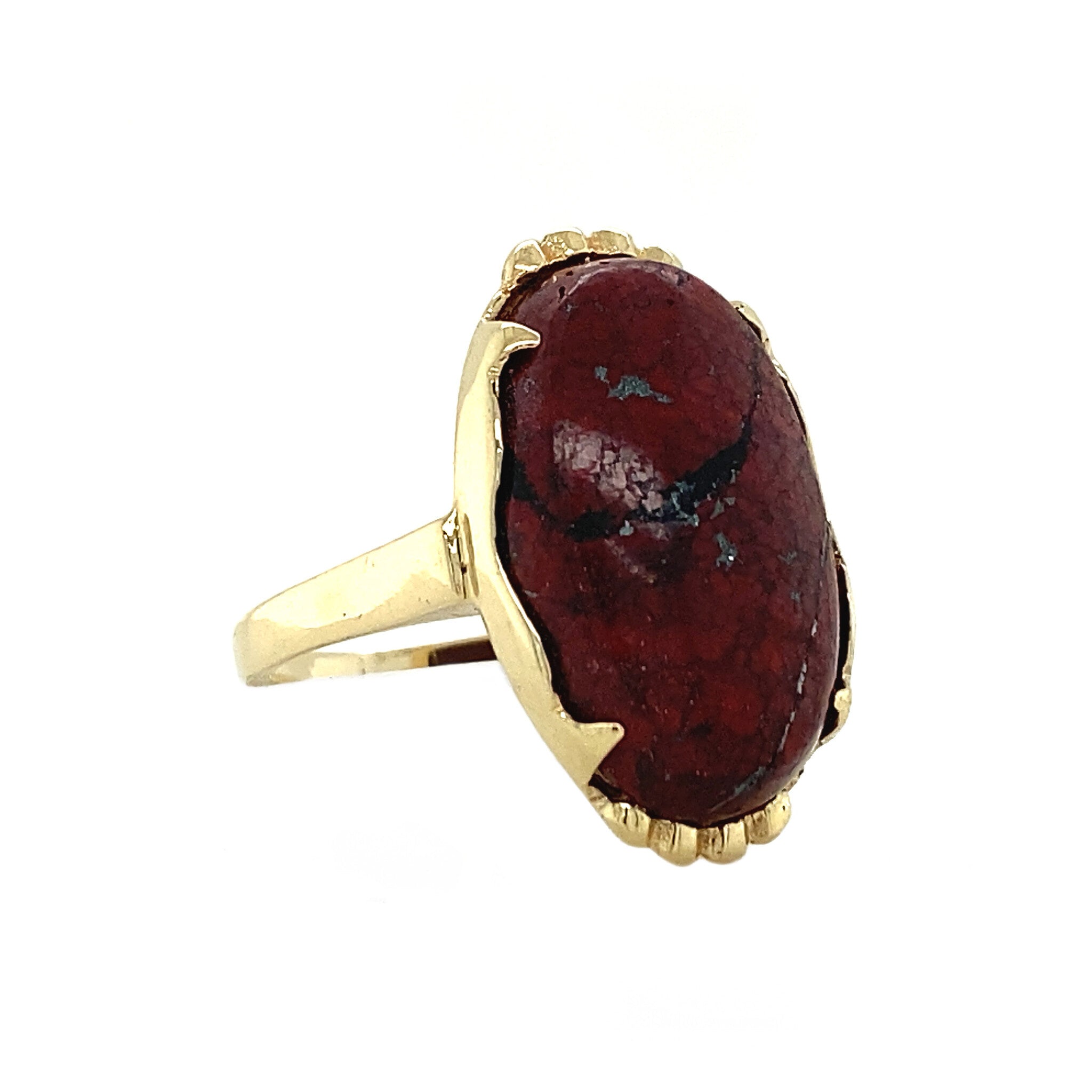 Gold ring with jasper 14 krt