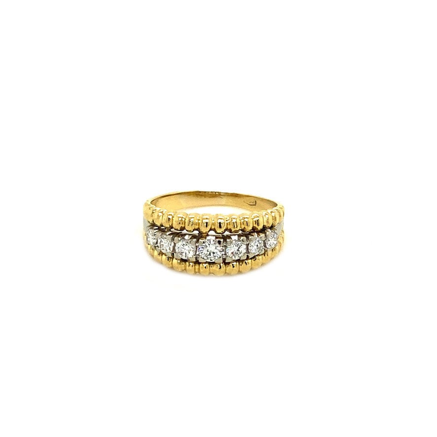 18 kt gold ring with diamond