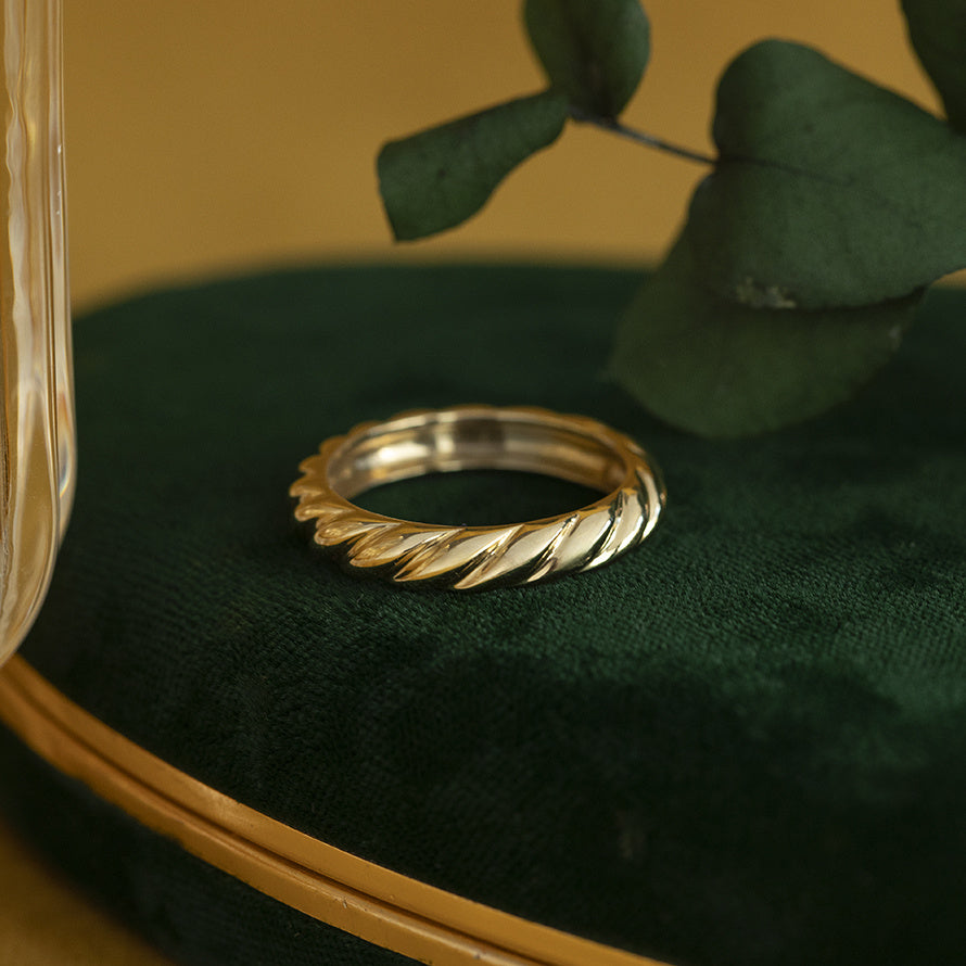 Gouden vintage fantasie ring 18 kt