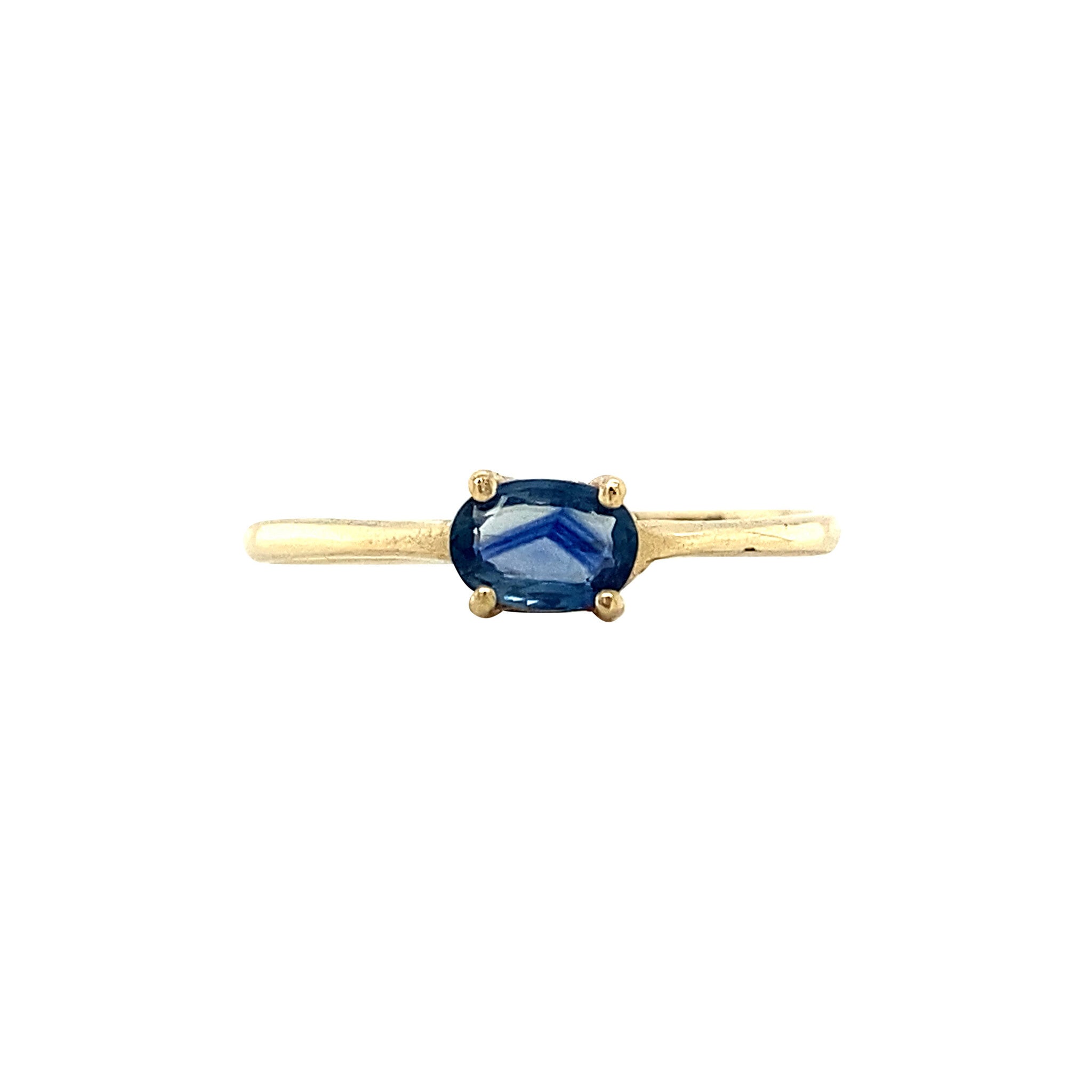 14 kt gold ring with sapphire