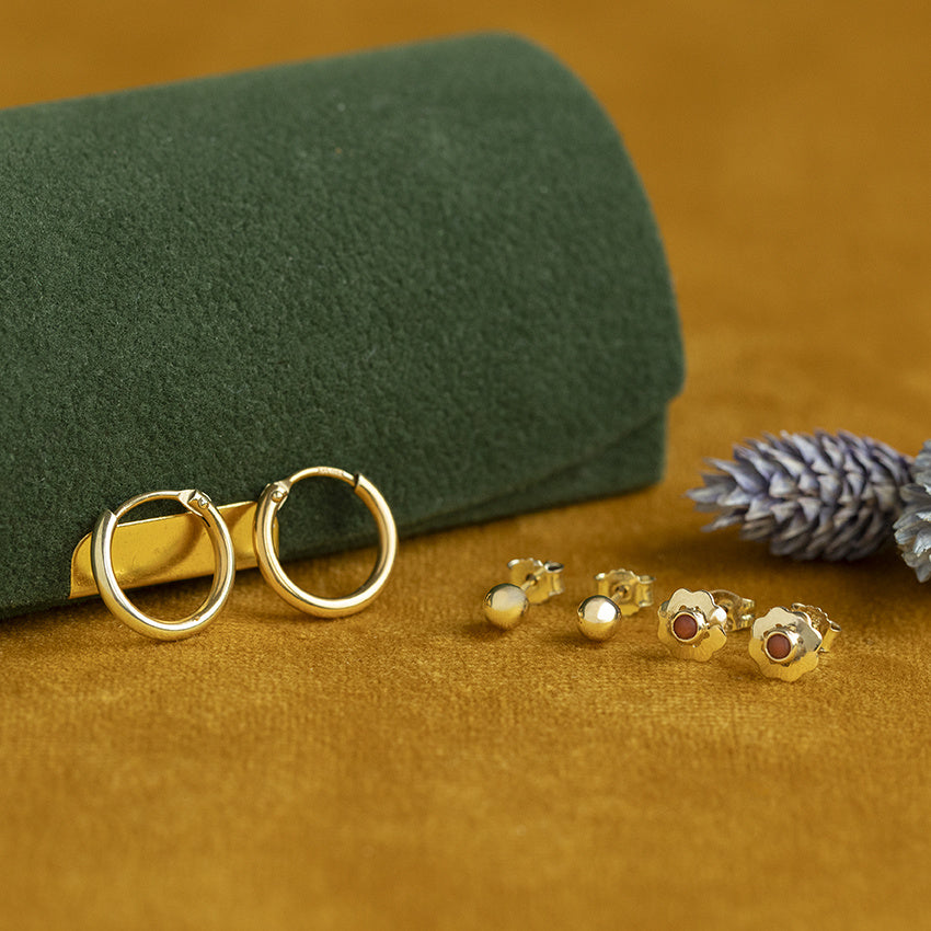 Mini vintage gold hoop earrings, 18 kt