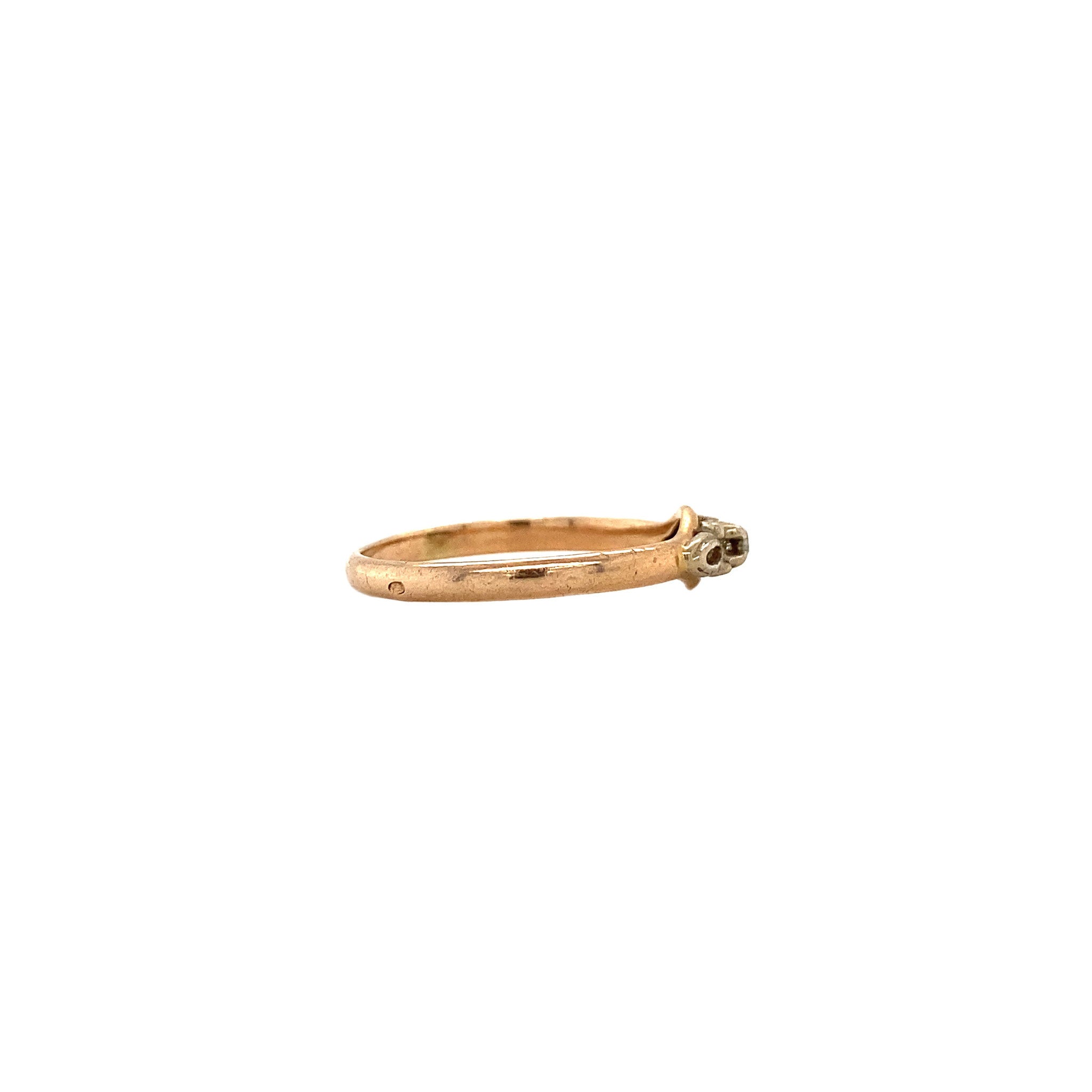 Rose-gold ring with diamond, 12 kt