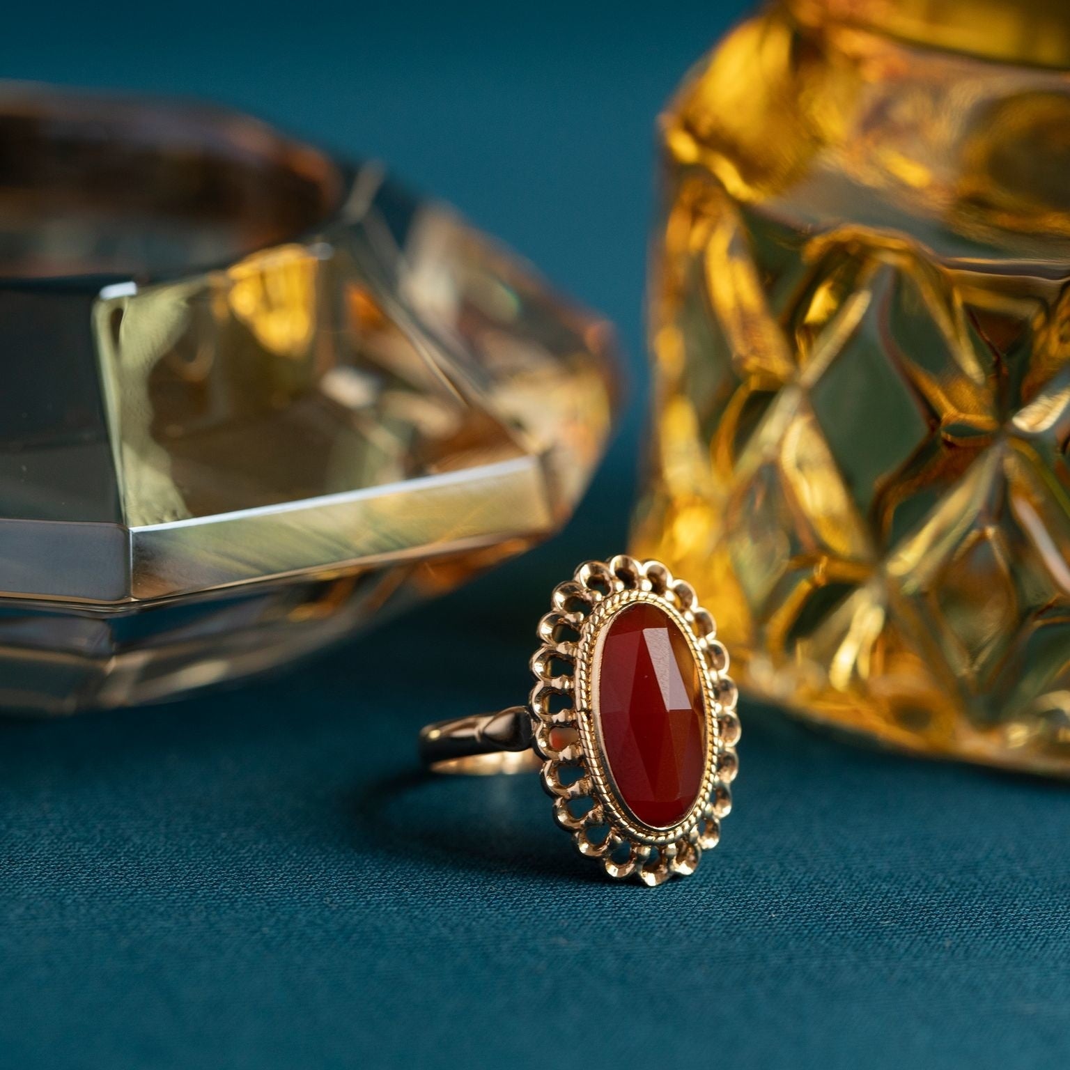 Gouden ring met carneool 14 krt