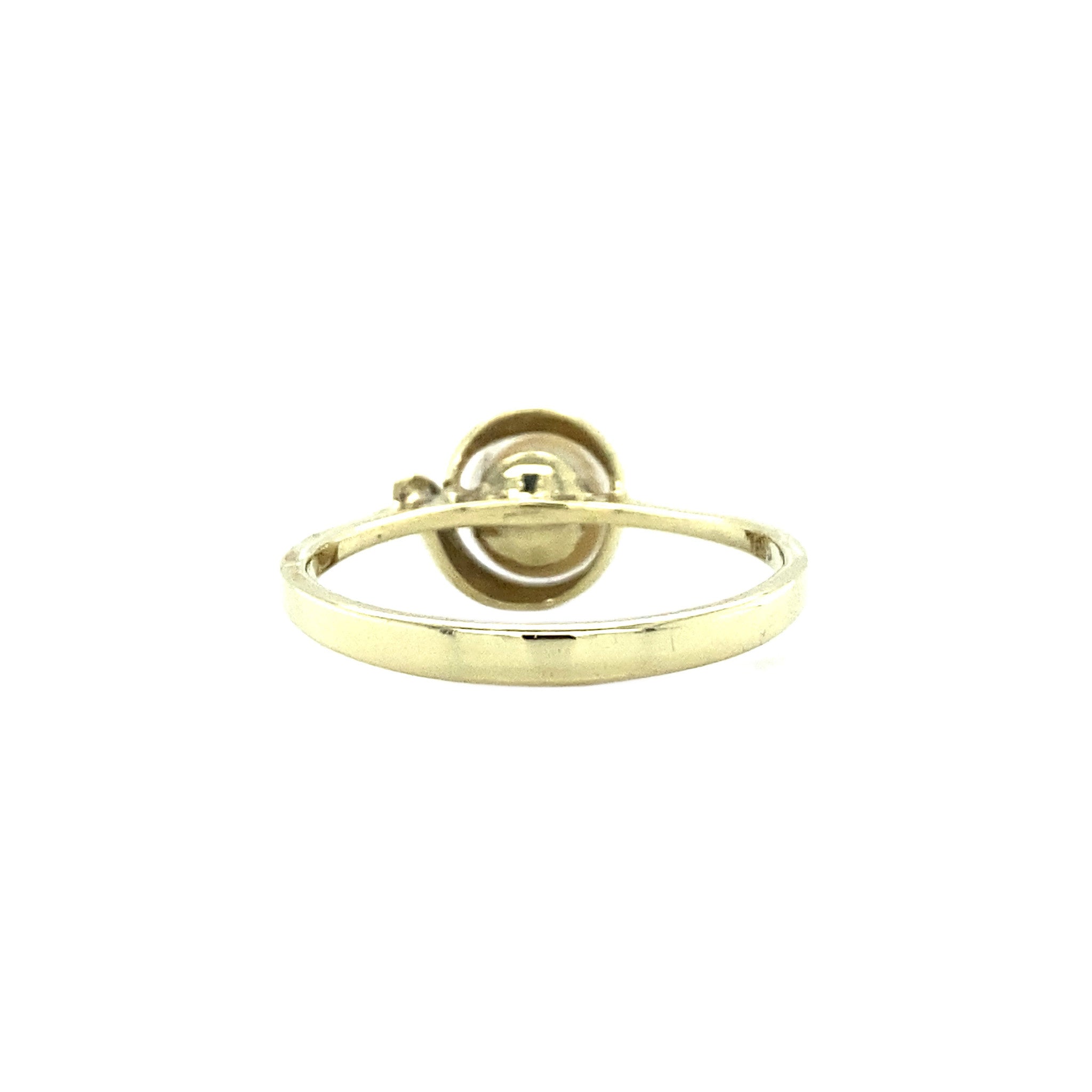 Gouden ring met parel 14 krt