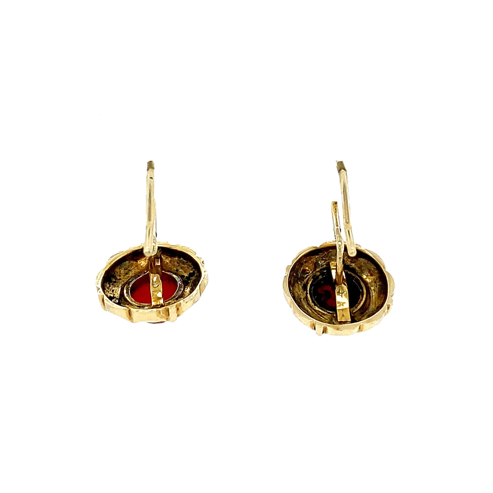 Gouden oorhangers met bloedkoraal 14 krt