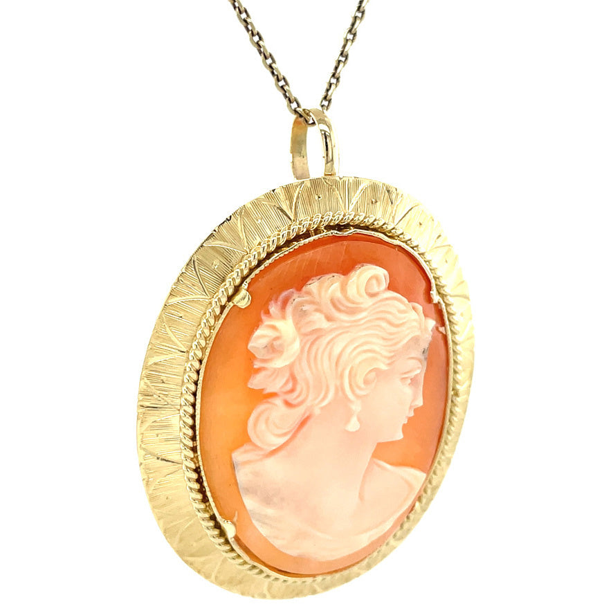 Gouden vintage hanger met camee 14 kt