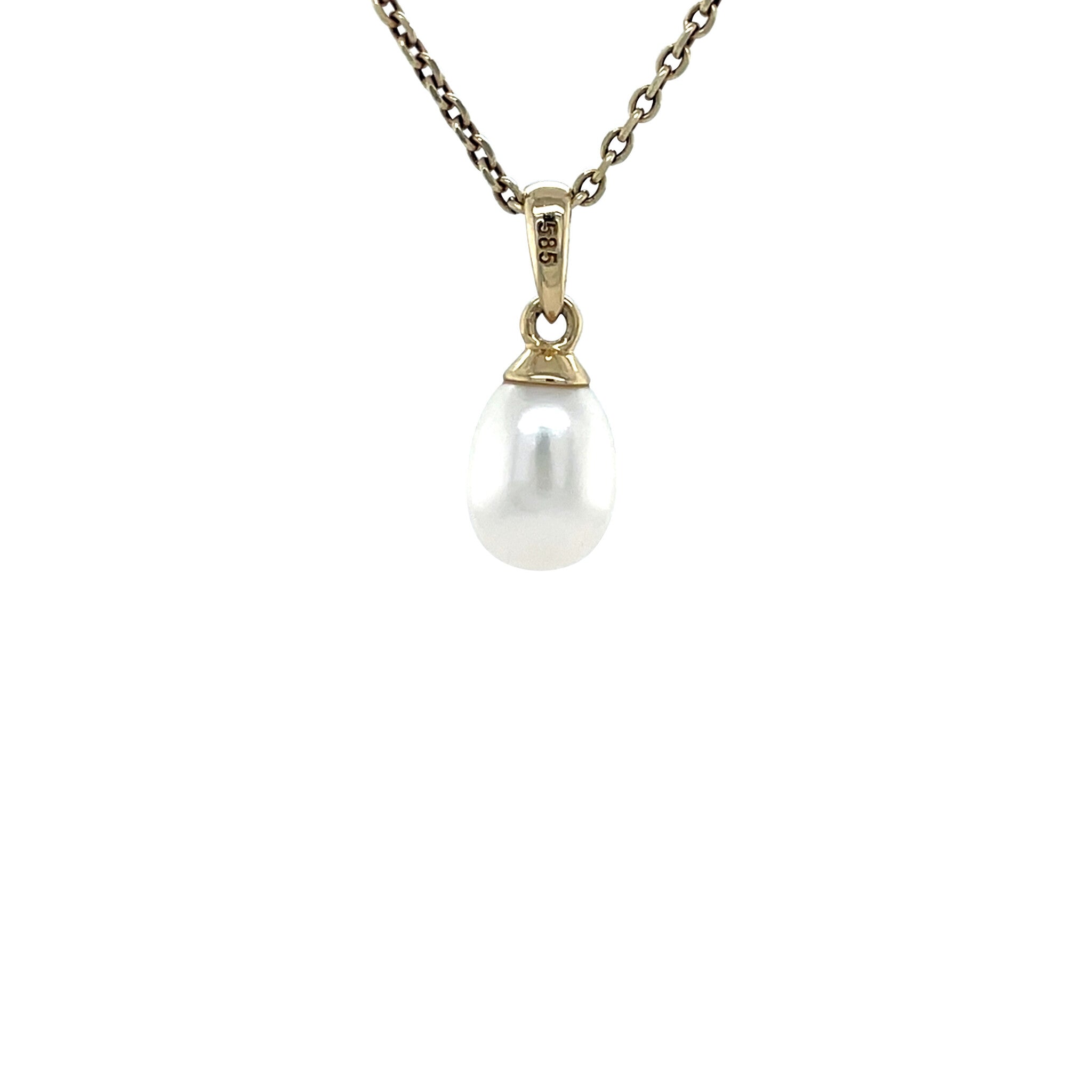 Vintage 14 kt gold pendant with pearl