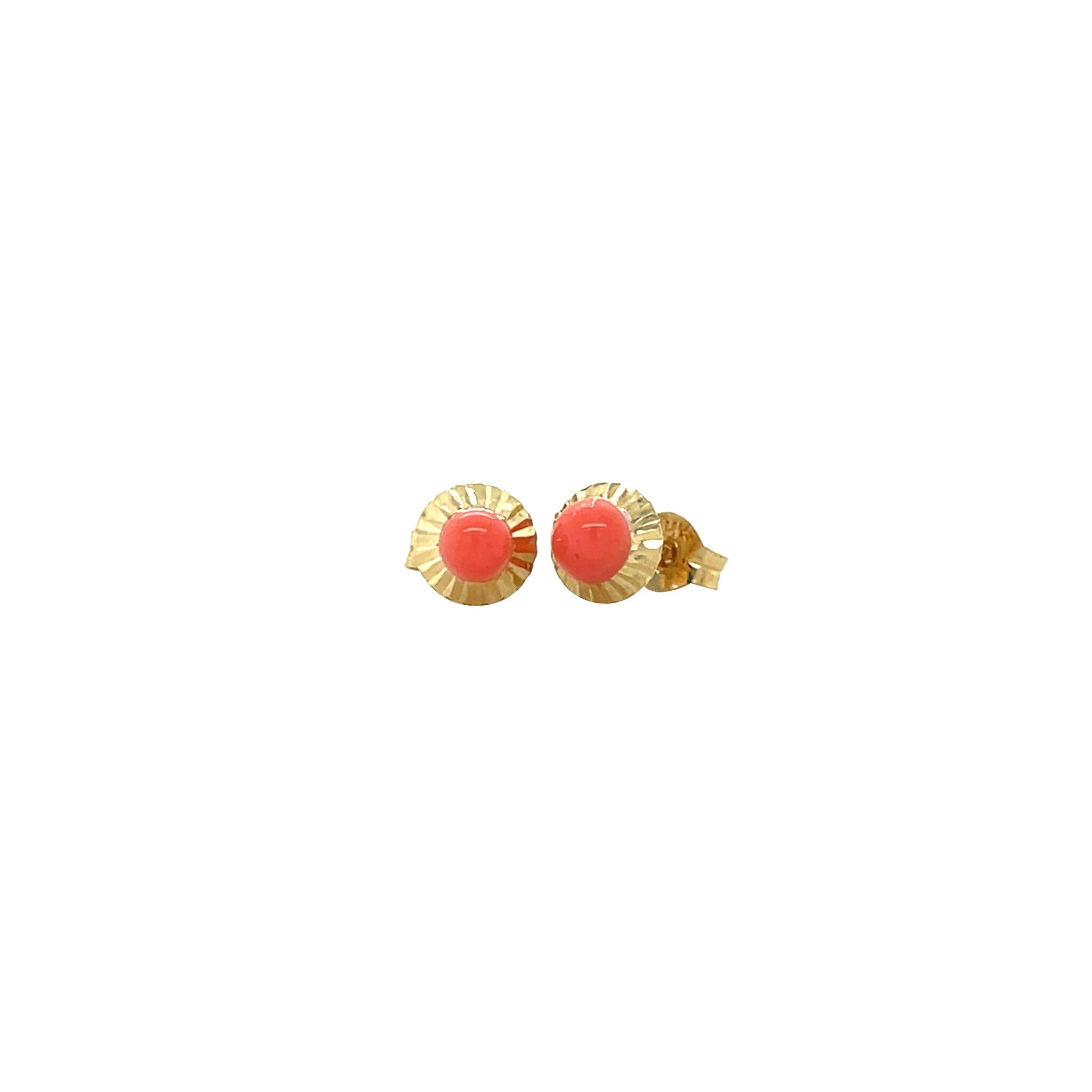 Vintage 14 kt gold stud earrings with blood coral