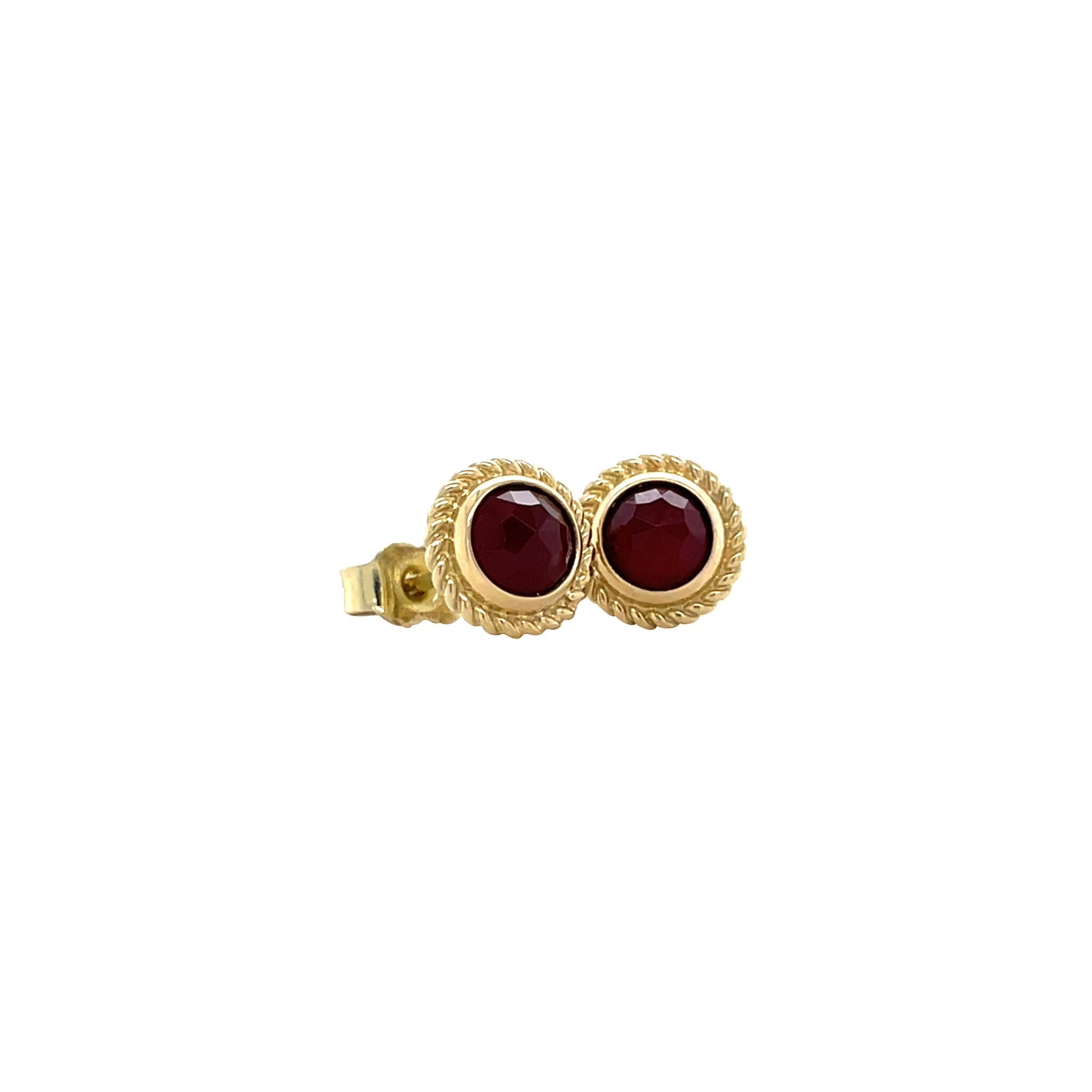 Gold vintage stud earrings with carnelian 14 kt