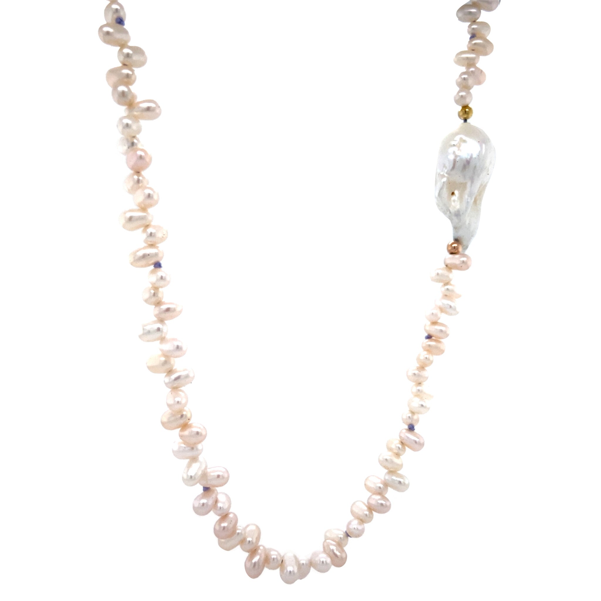 Pearl necklace with 14 kt gold clasp