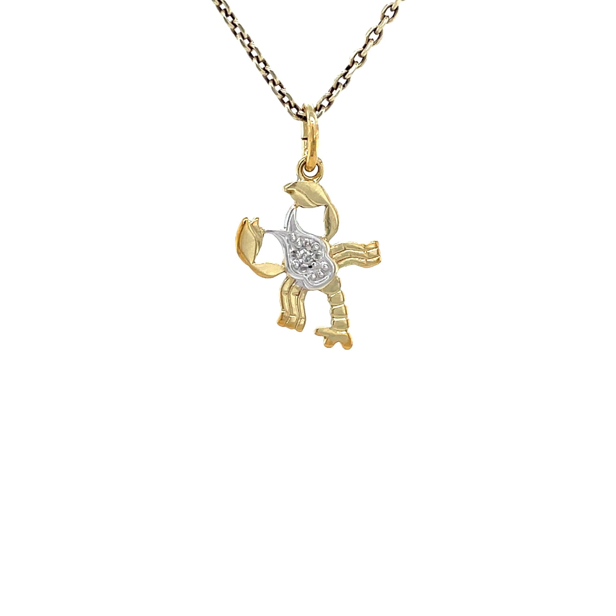 Vintage 14 kt gold scorpion pendant with diamond