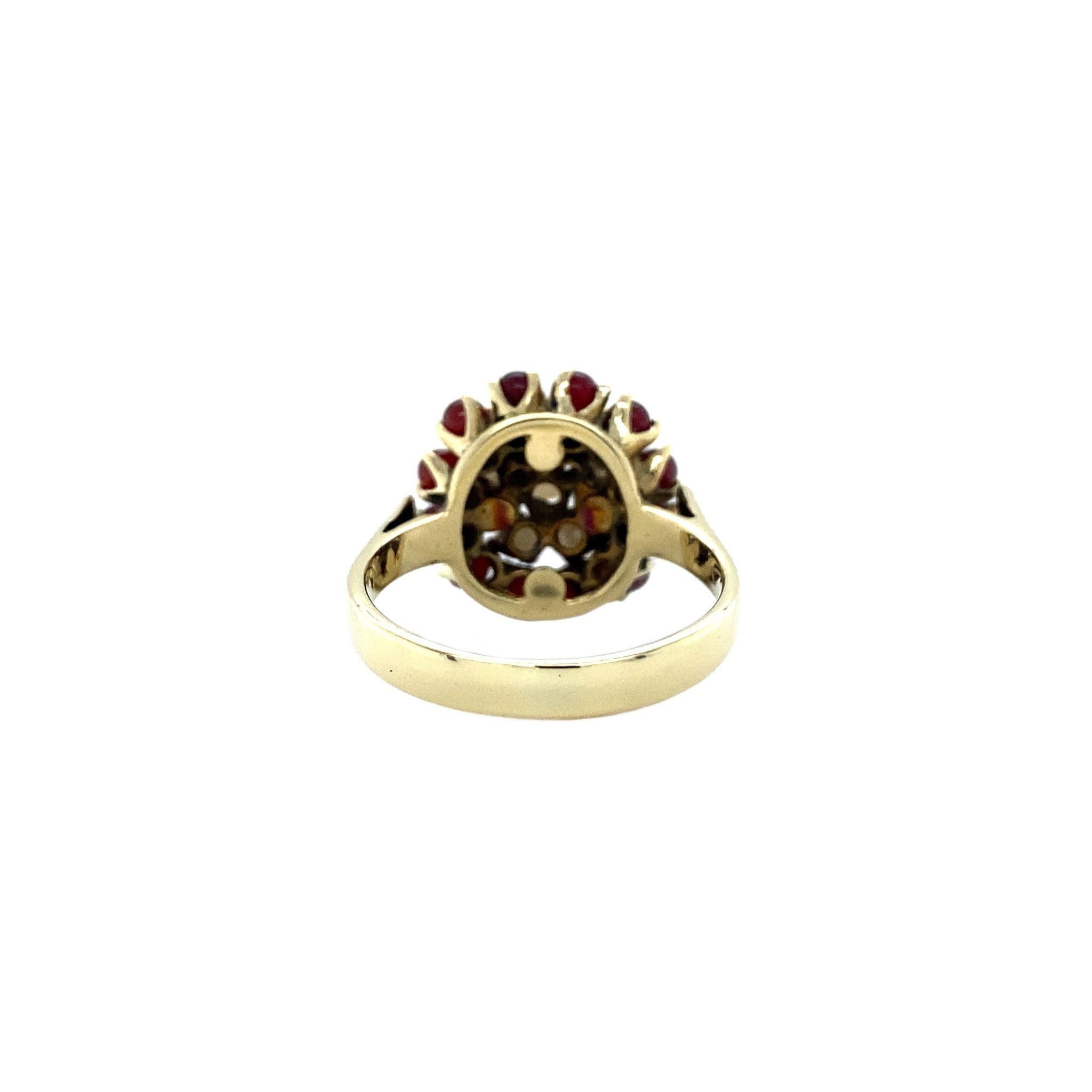 14 kt gold ring with garnet and pearl