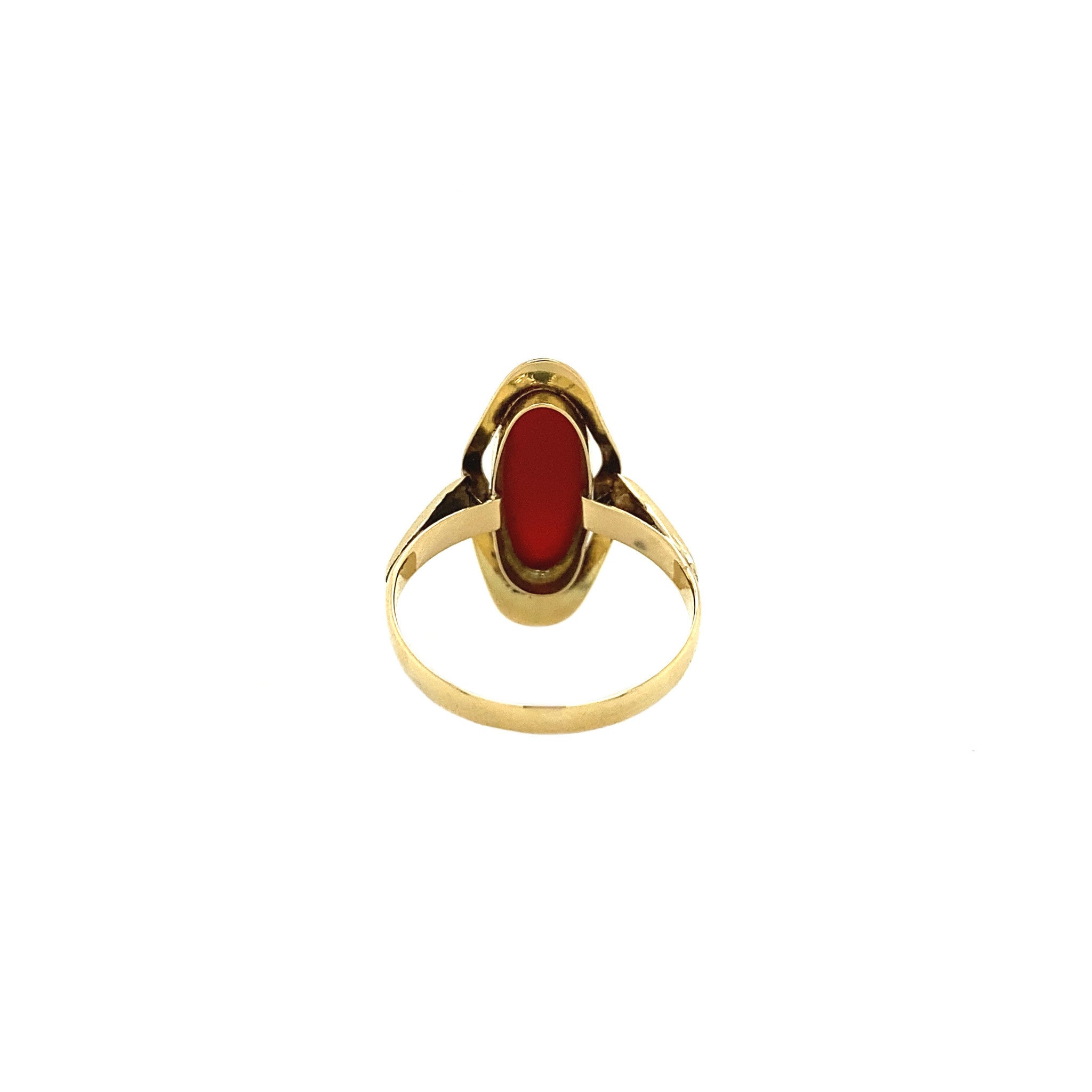 Gold ring with carnelian 14 crt