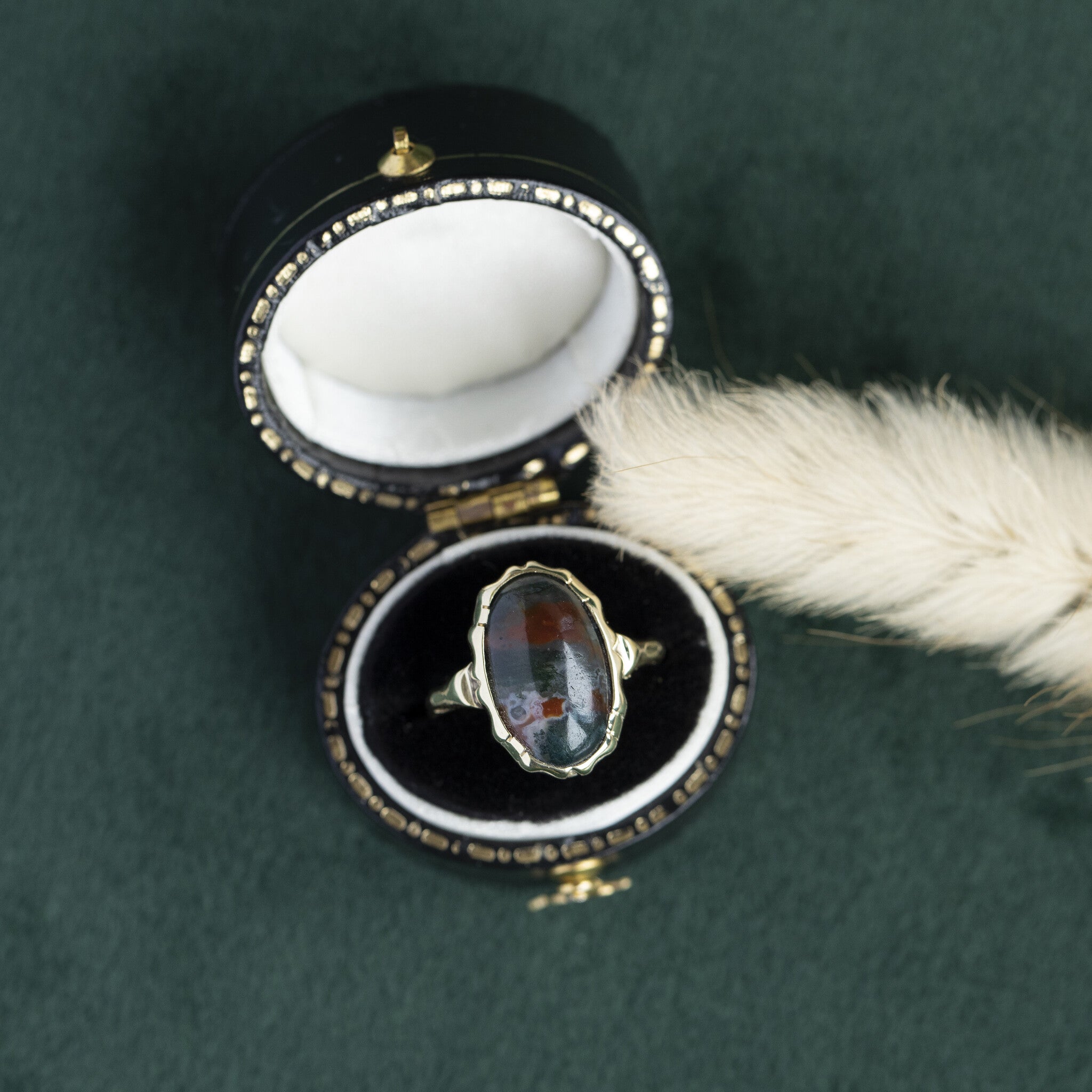 Gouden ring met mosagaat 14 krt