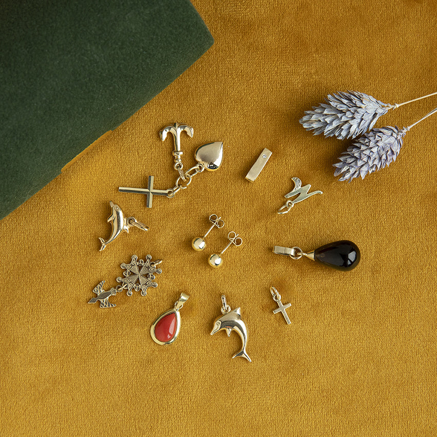 Gouden vintage dolfijn hanger 18 krt