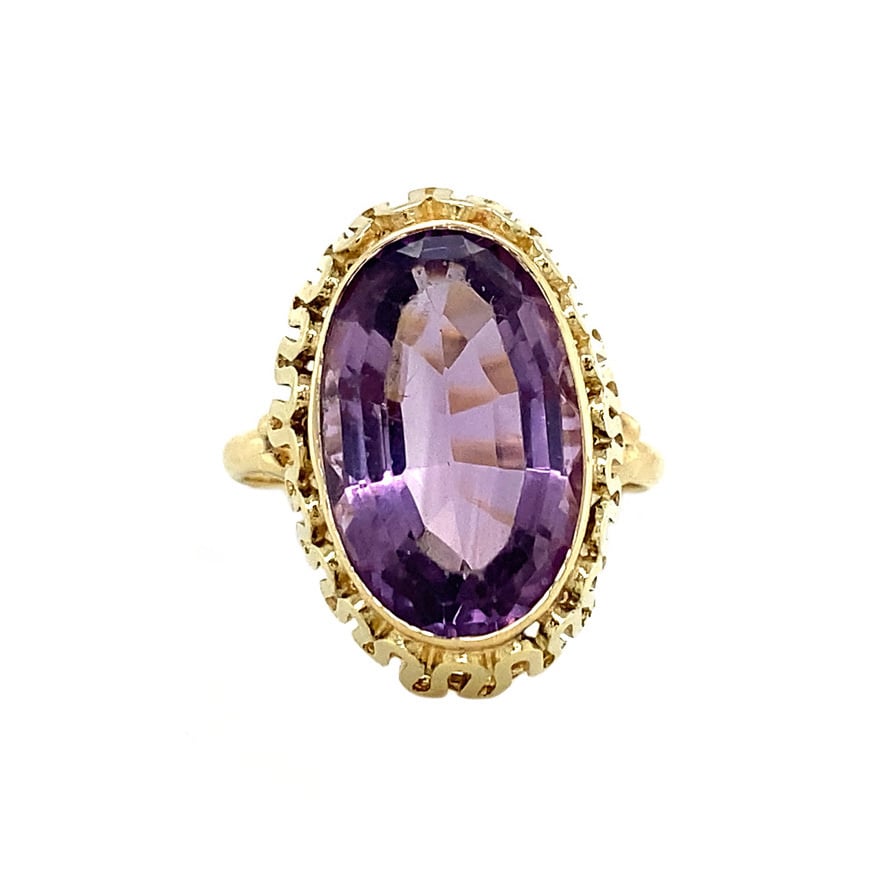 14 kt gold ring with amethyst
