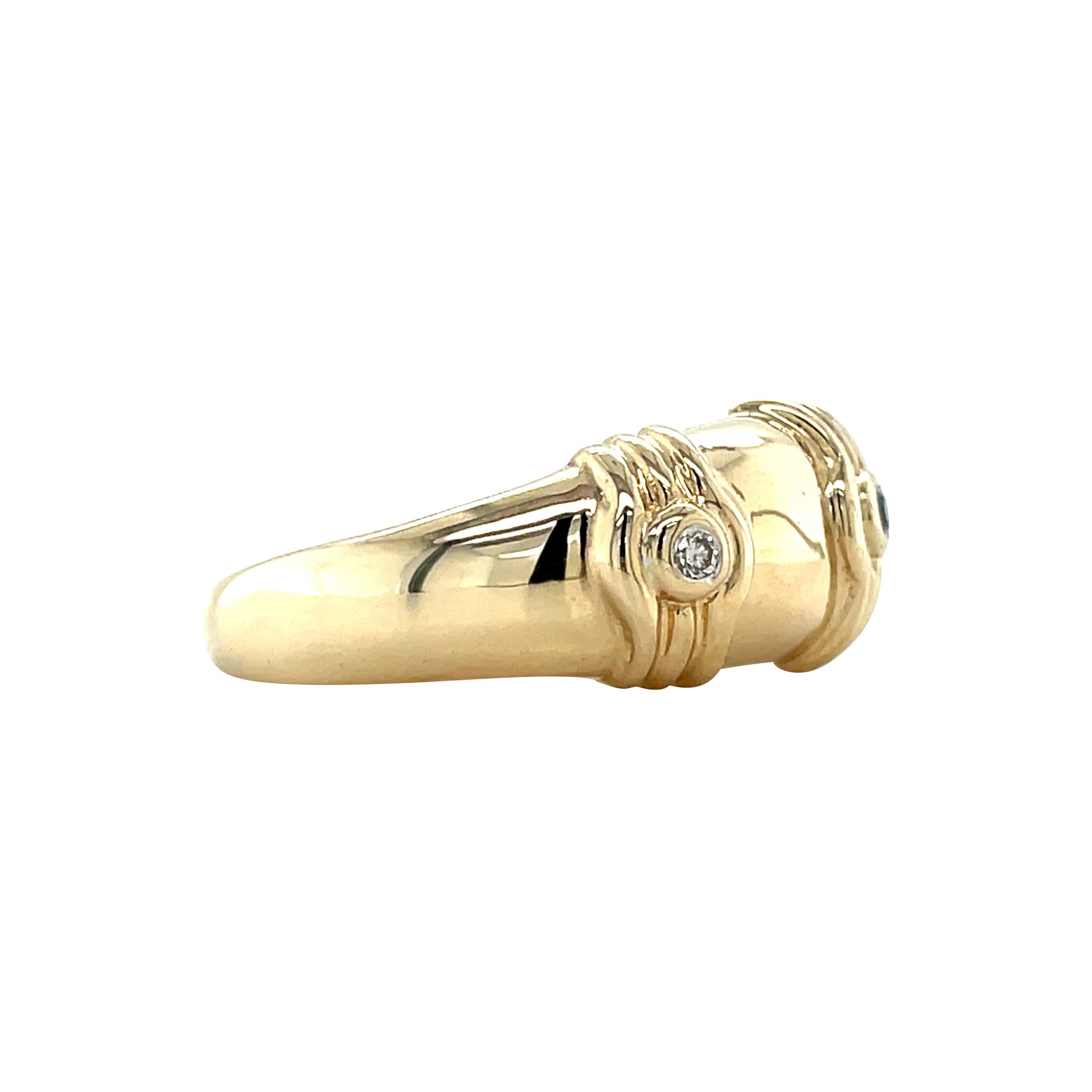 Vintage 14 kt gold ring with a diamond