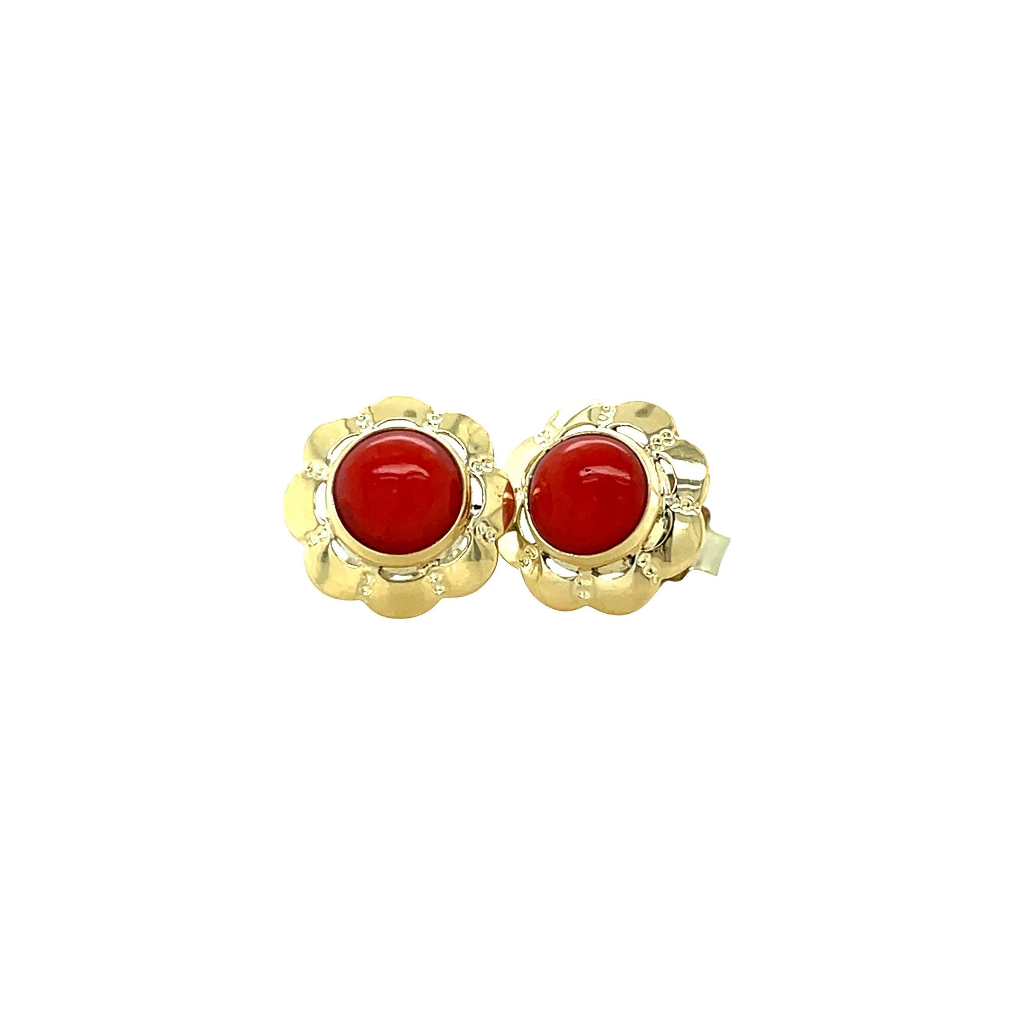 Vintage gold stud earrings with blood coral, 14 kt
