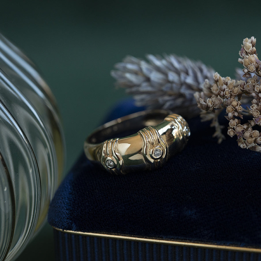 Vintage 14 kt gold ring with a diamond