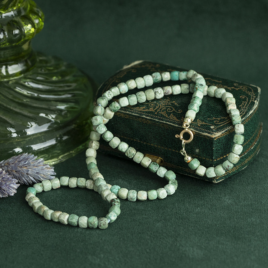 Vintage turkoois collier met gouden sluiting 14 kt