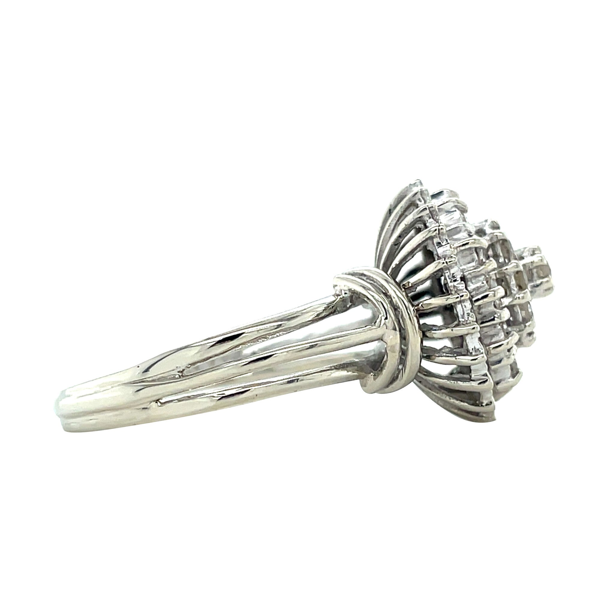 Witgouden vintage entourage ring met diamant 18 kt