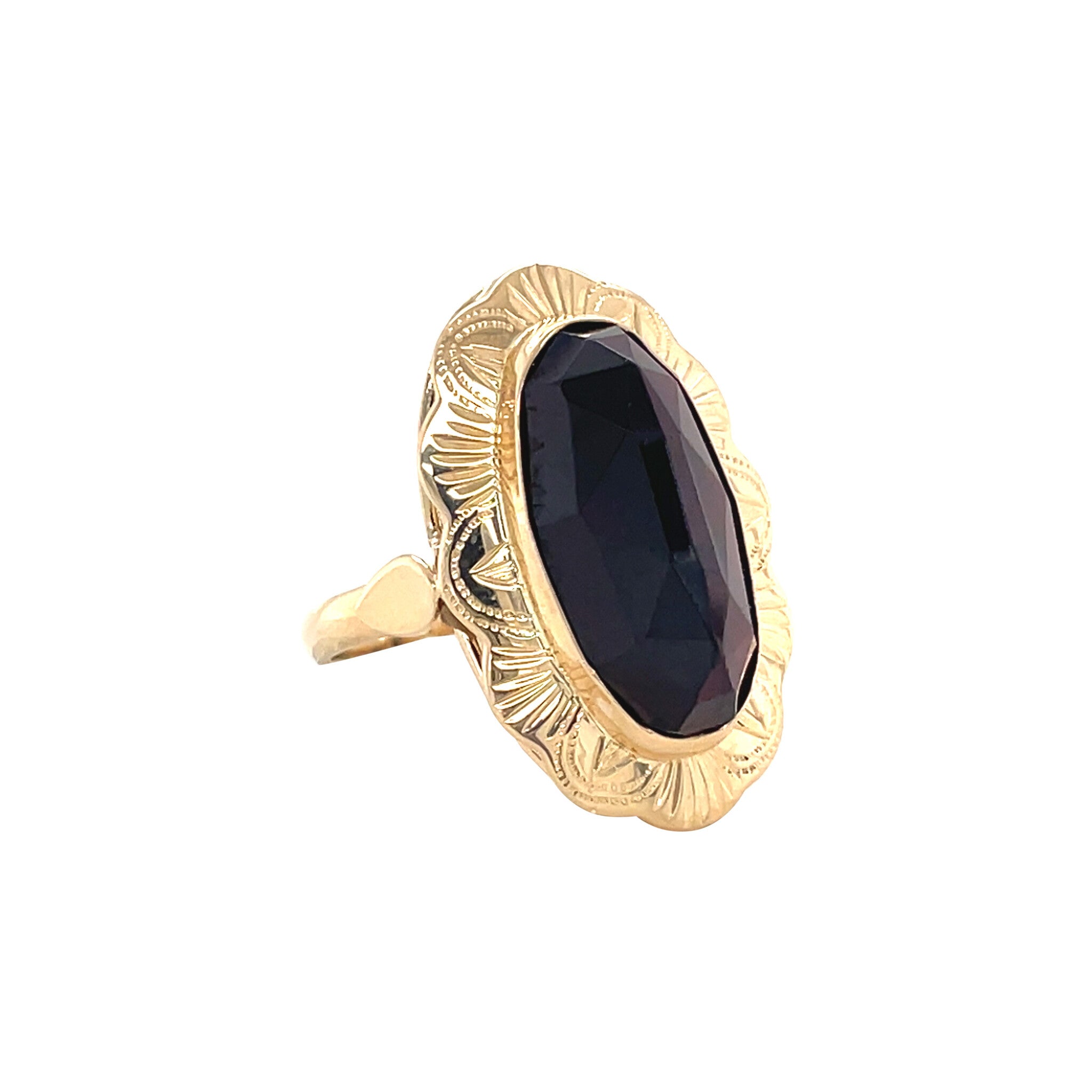 Gouden vintage ring met granaat 14 krt