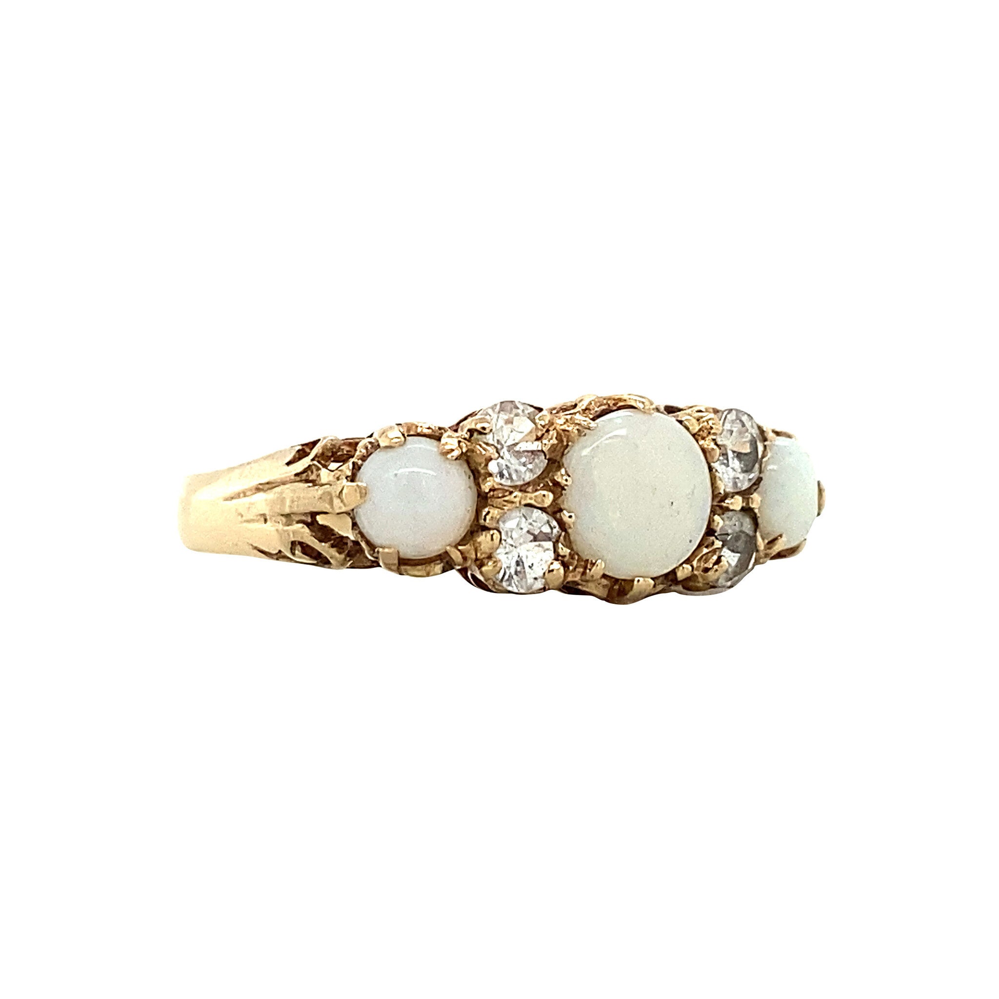 Ring met opaal en zirkonia 9 krt