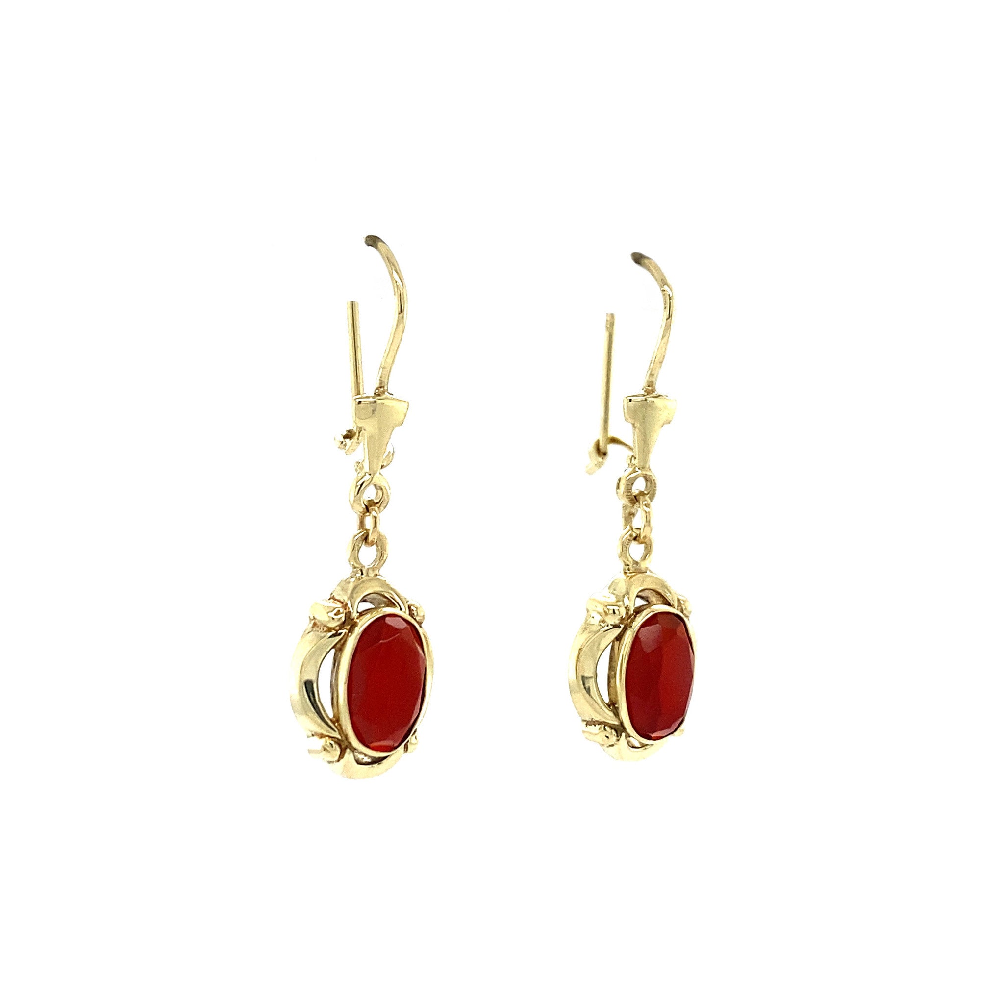 14 kt gold earrings with carnelian