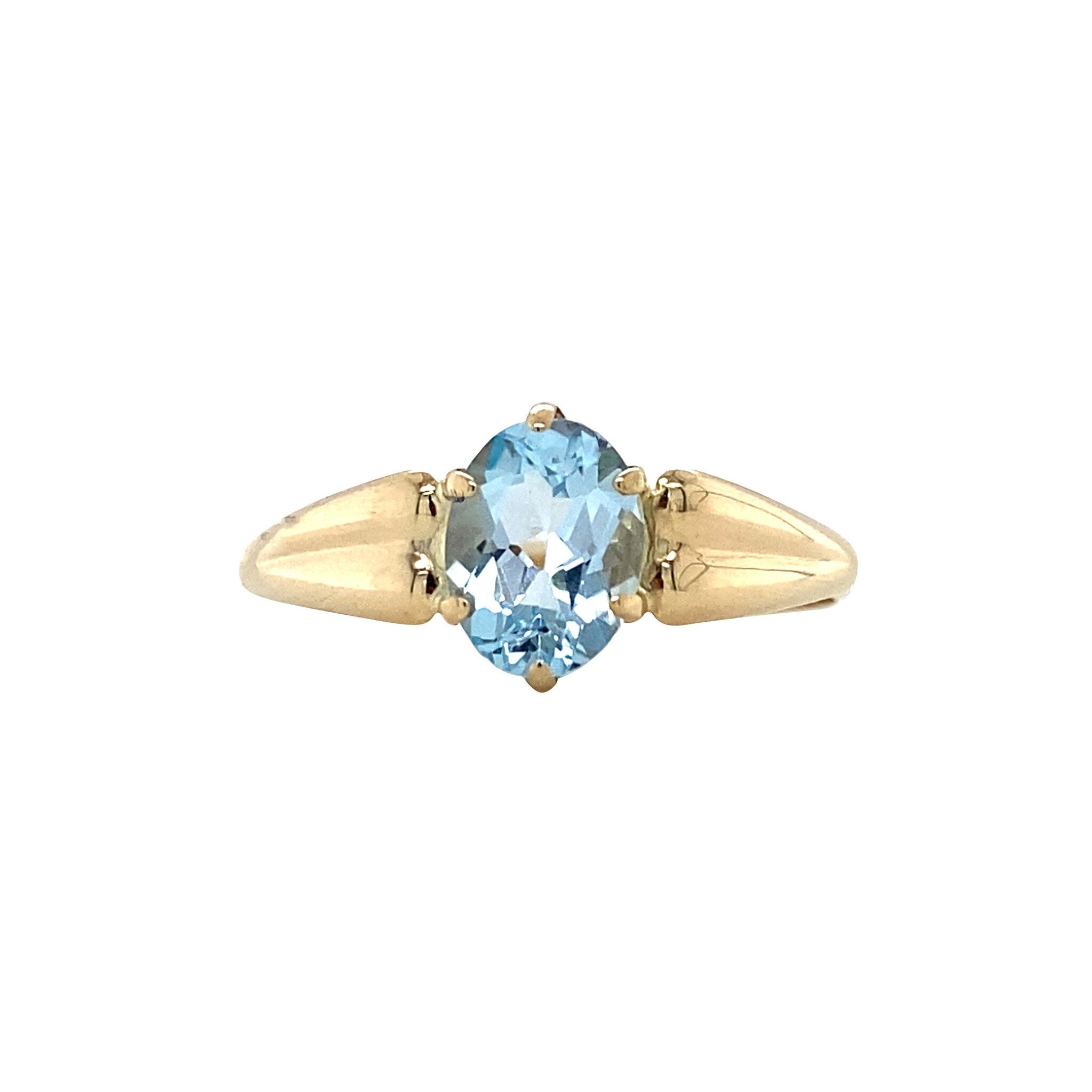 Vintage gold ring with topaz, 14 kt