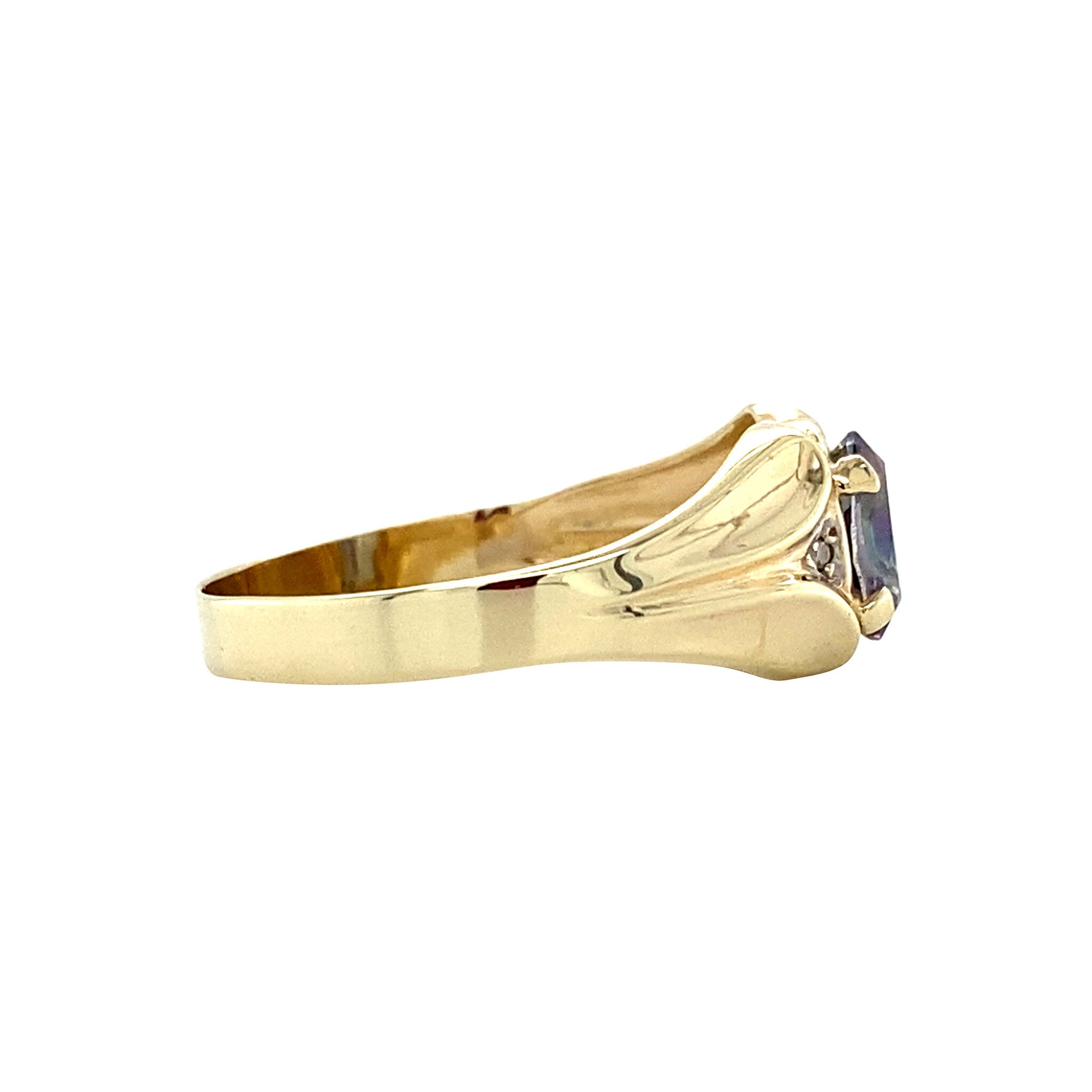 Vintage ring with mystic topaz and diamond 8 kt