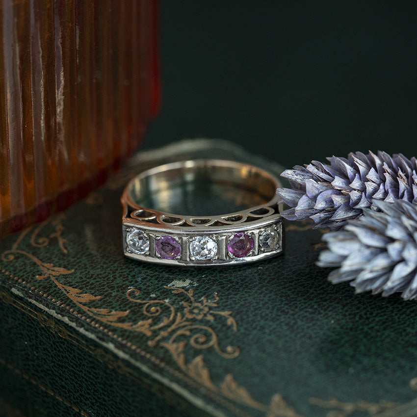 Rijring met robijn en diamant 12 kt