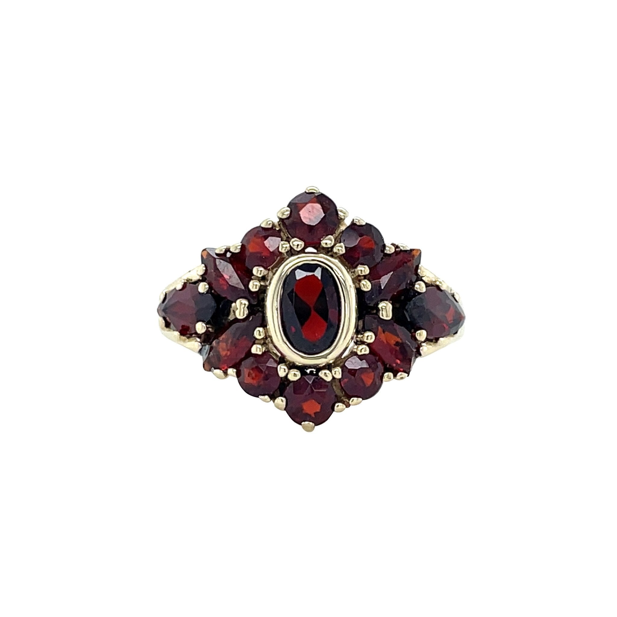 Gouden vintage entourage ring met granaat 14 krt