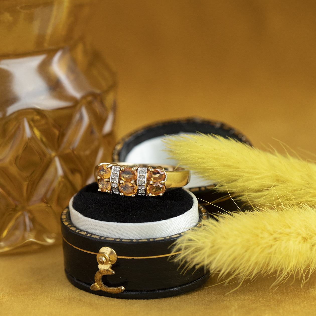 Ring met oranje saffier en diamant 9 krt