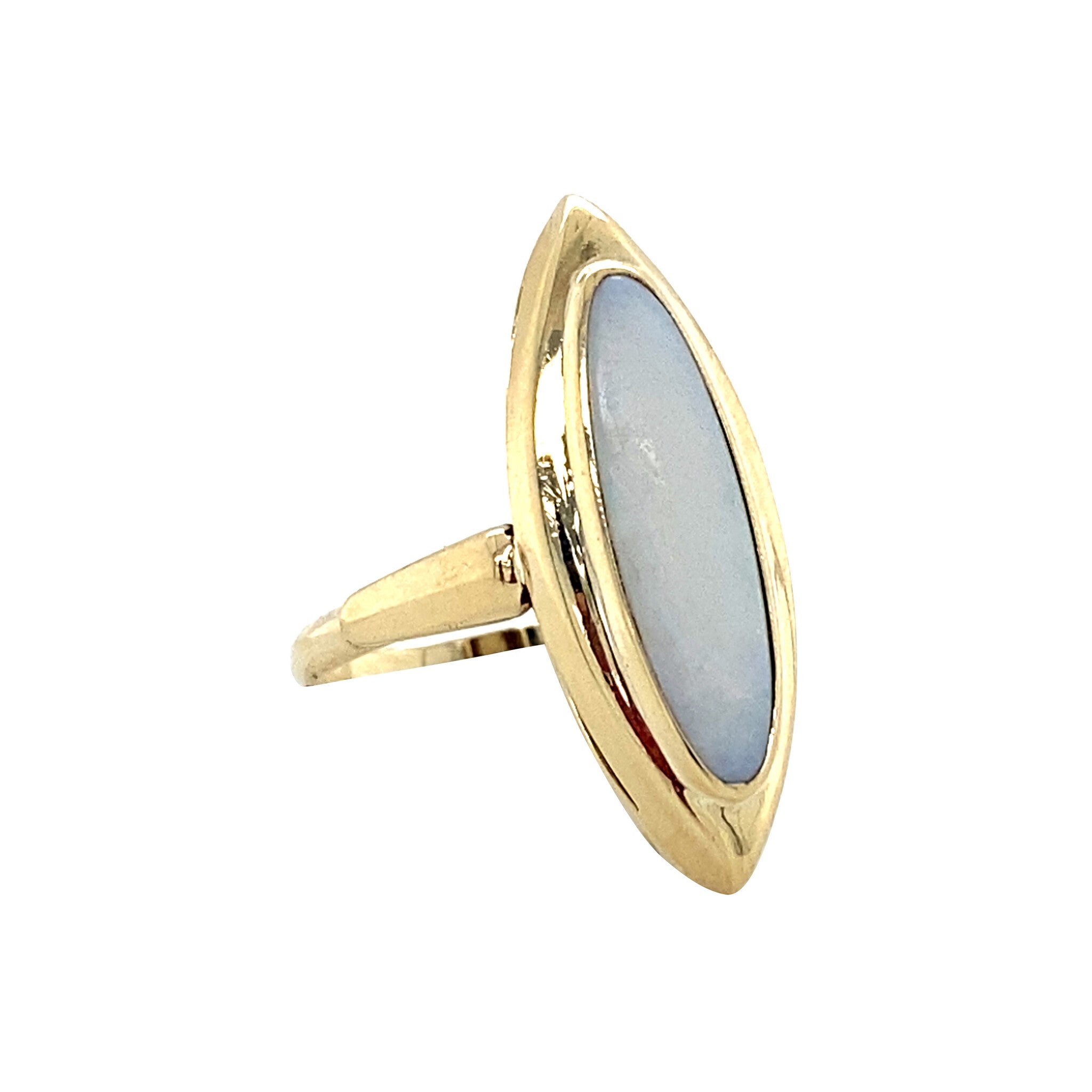 Vintage gold ring with opal, 14 kt