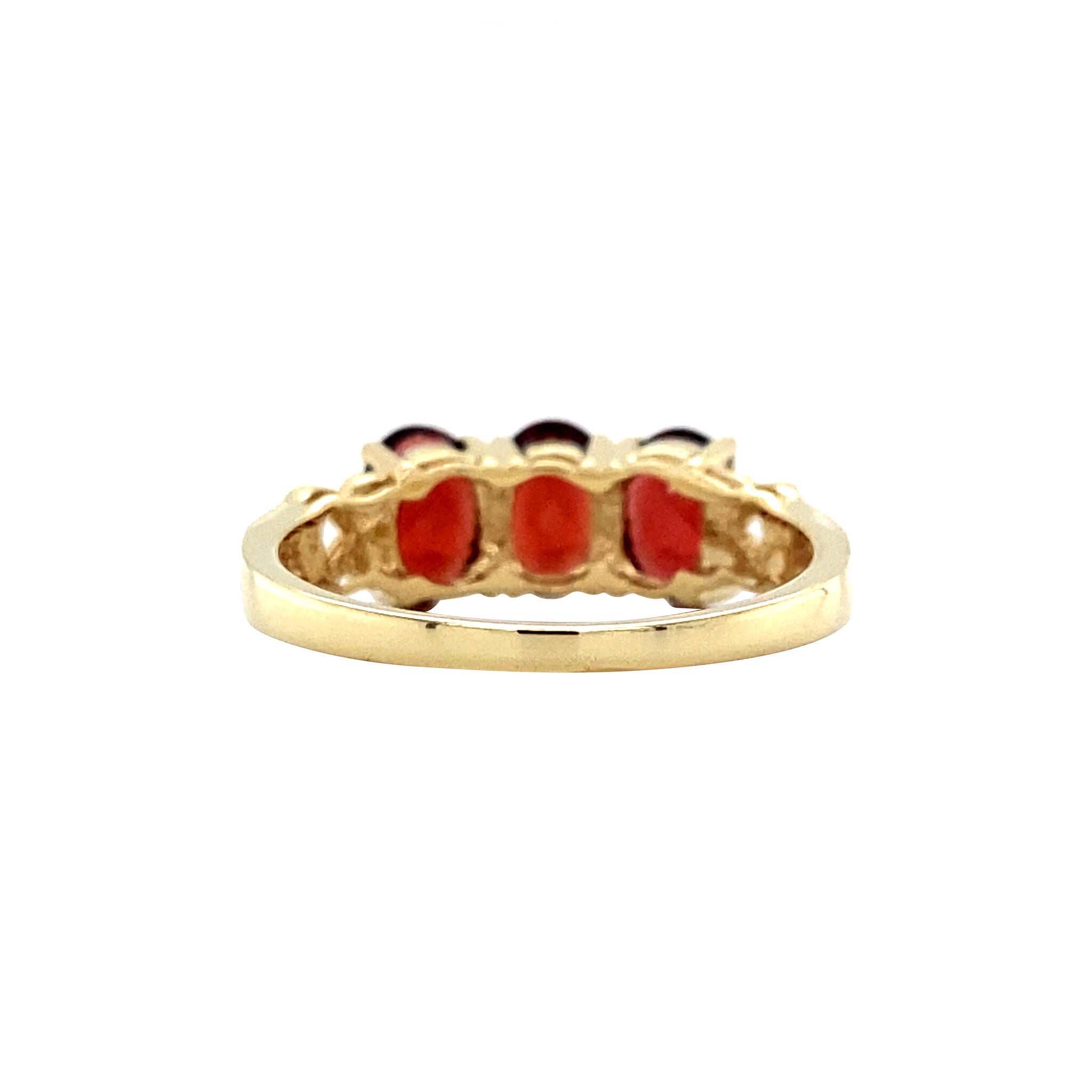Ring met granaat 12 krt