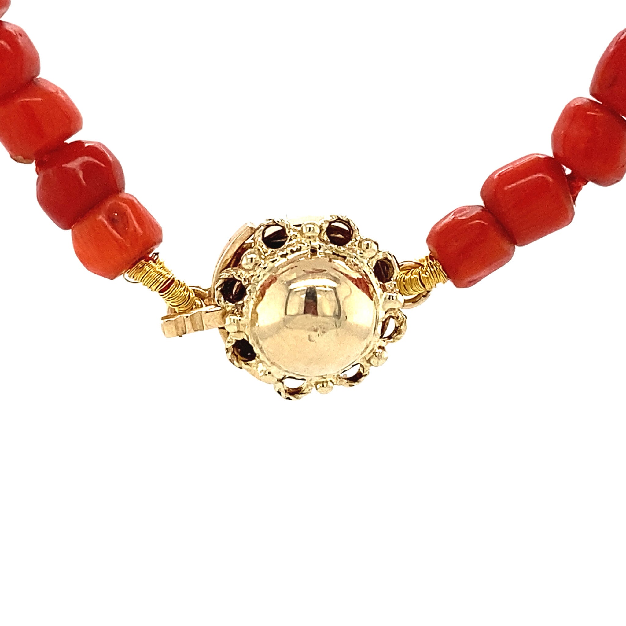 Blood coral necklace with gold clasp 44 cm 14 krt
