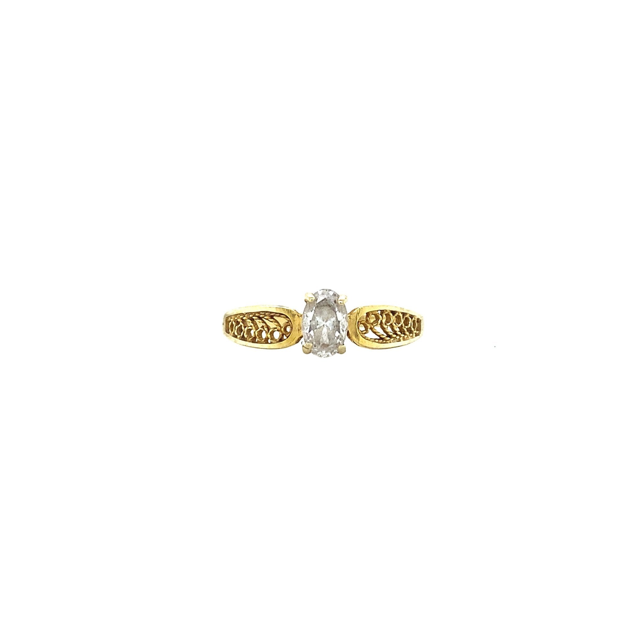 14 kt gold ring with zirconia
