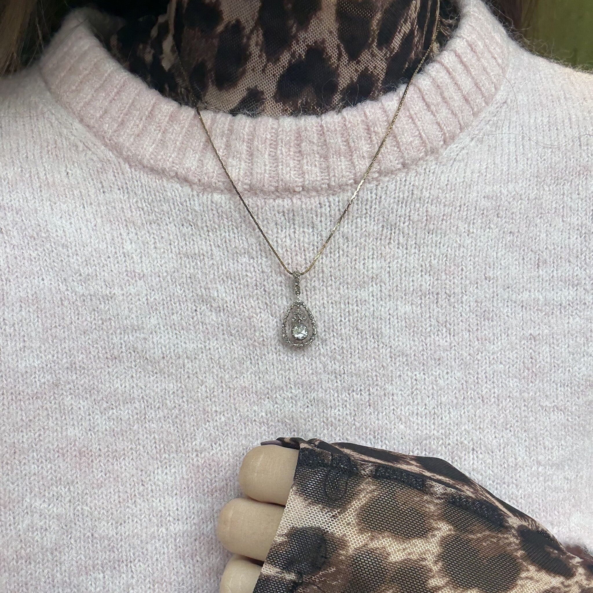 Gold vintage pendant with rose-cut diamond 14 kt/925