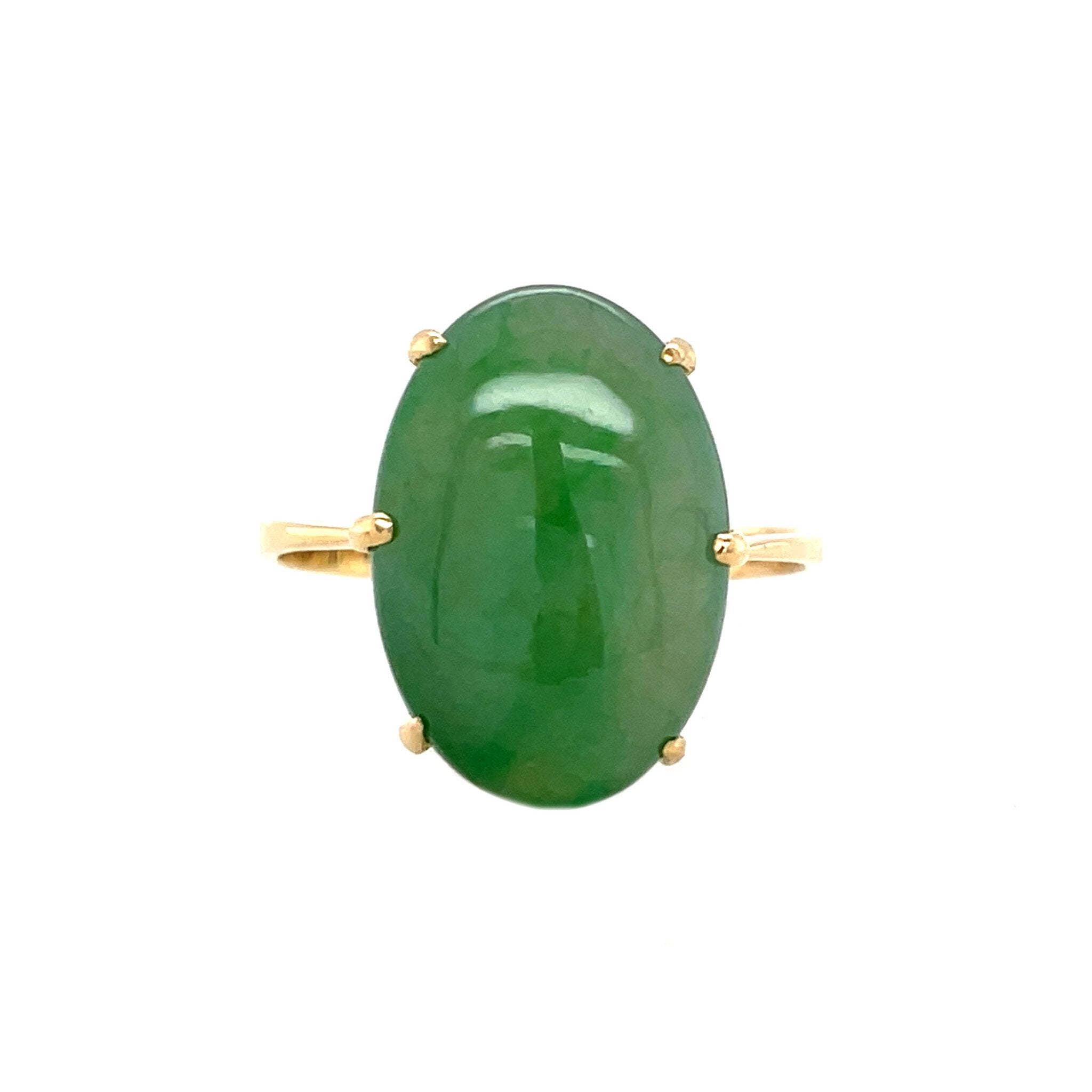 Vintage gold ring with jade, 18 kt
