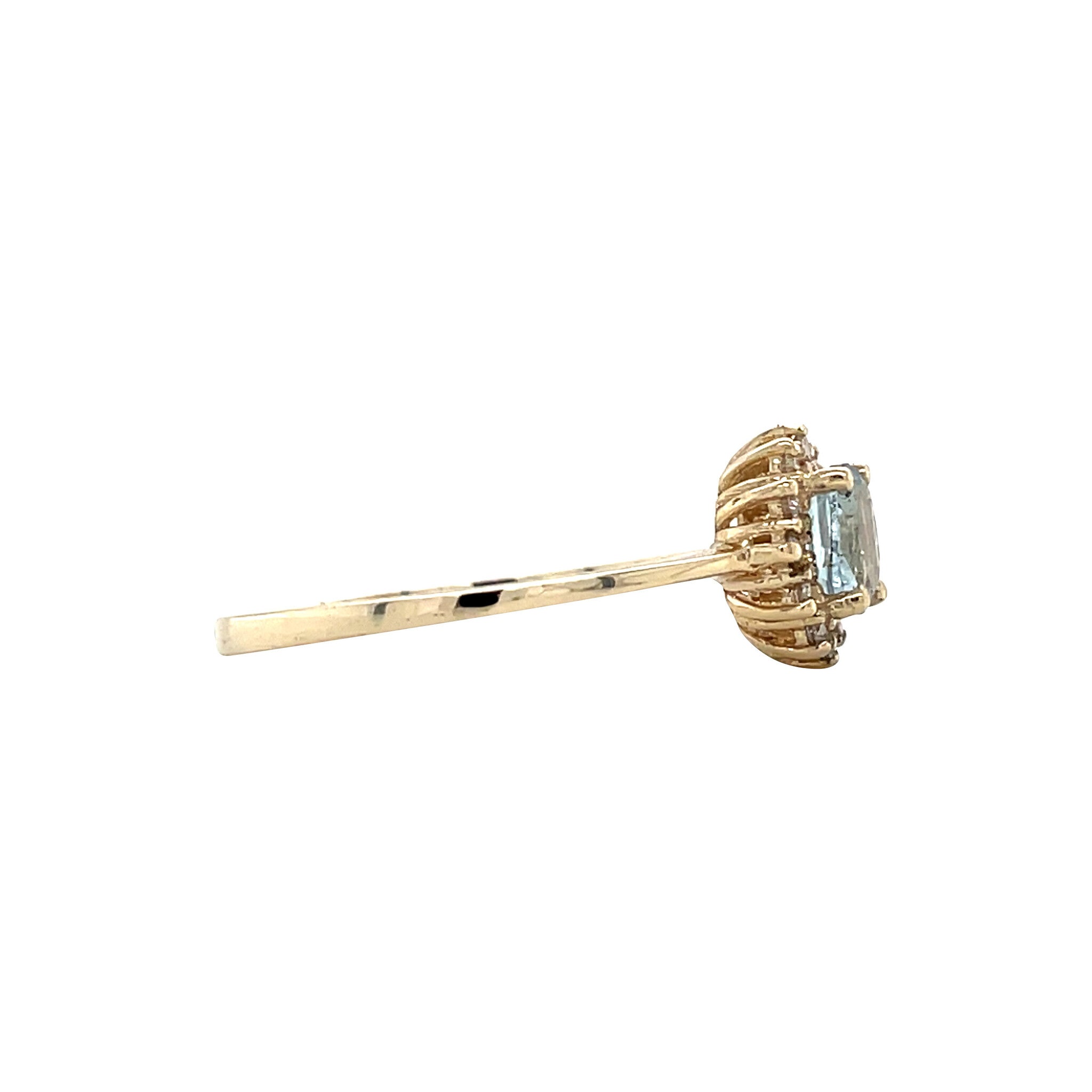 Vintage gold entourage ring with aquamarine and diamond, 14 kt