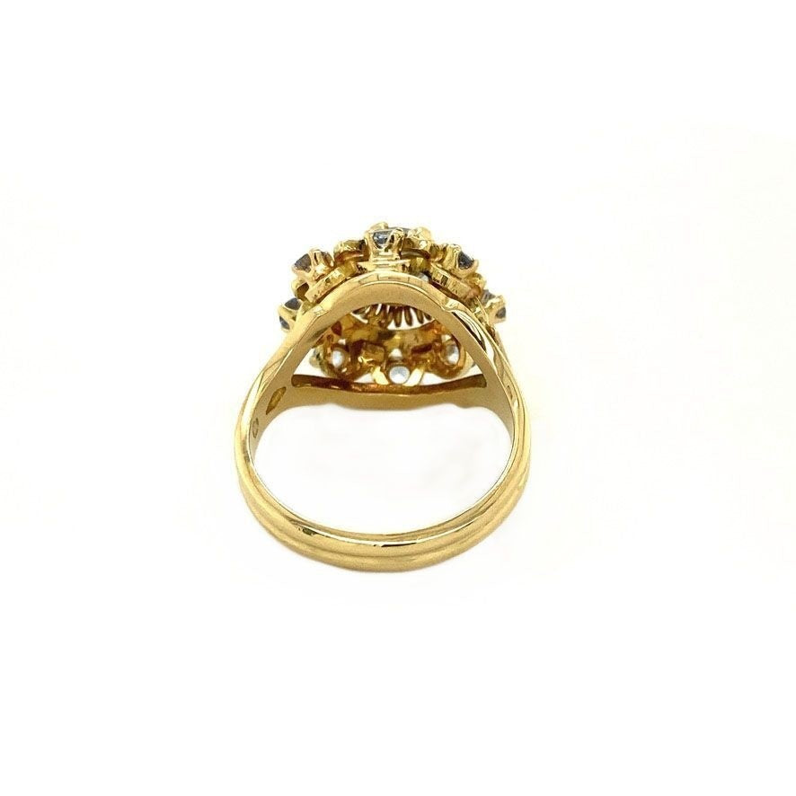Gold ring with blue spinel 18 crt