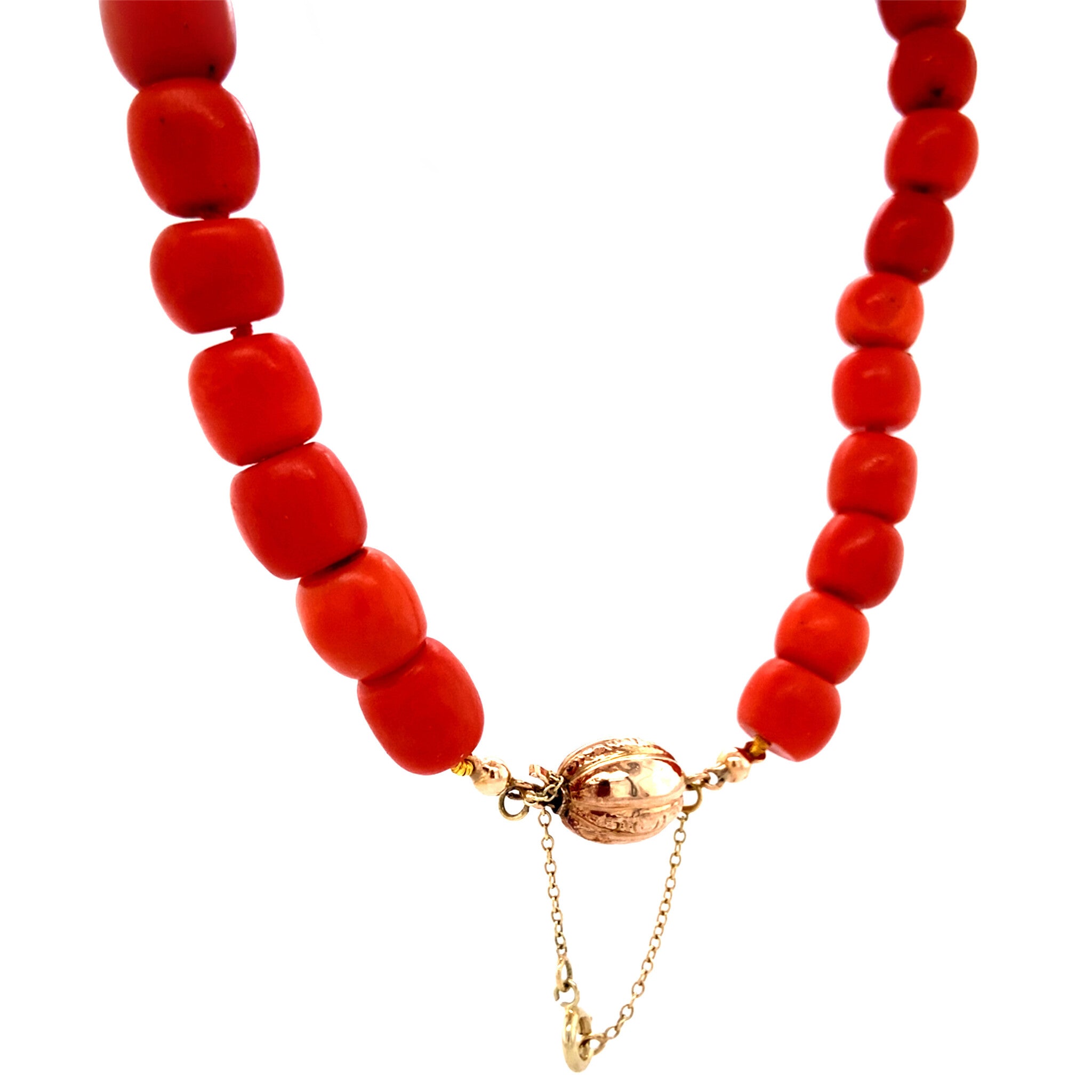 Blood coral necklace with gold clasp, 47 cm, 14 kt