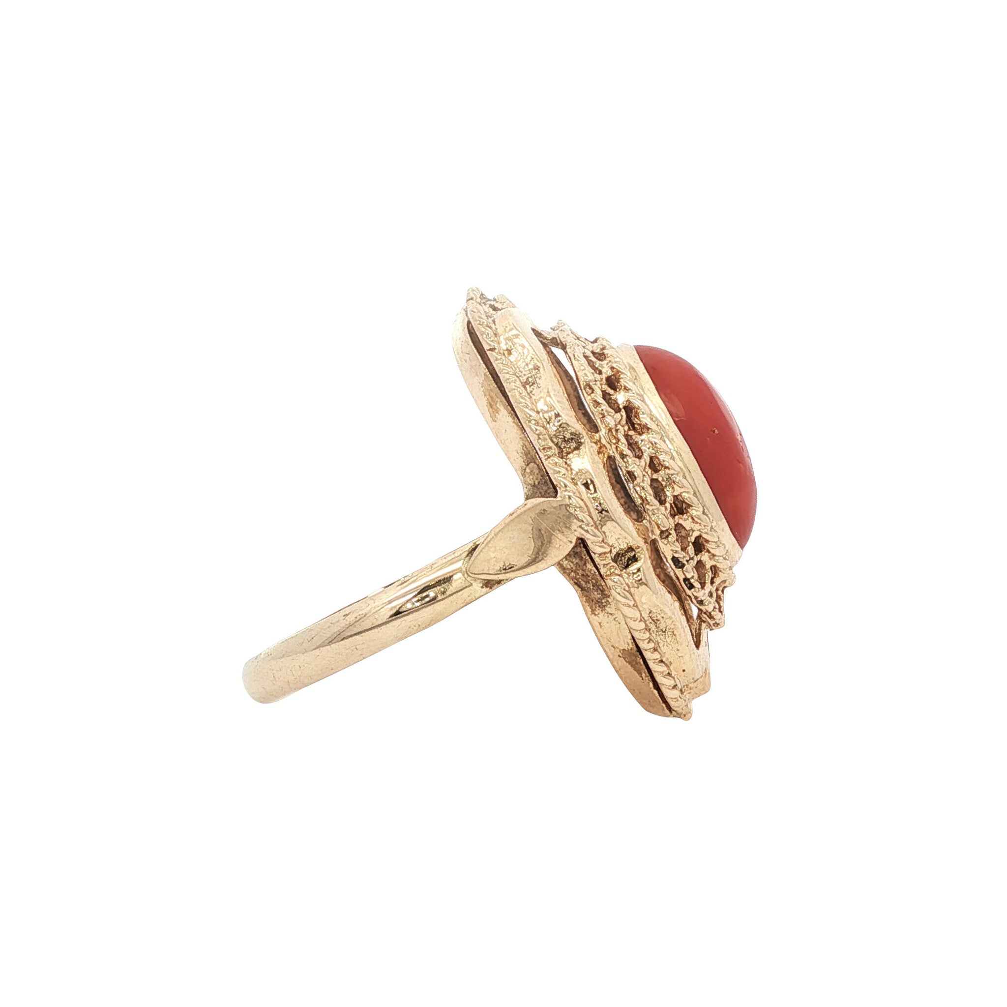 Gouden vintage ring met bloedkoraal 14 krt