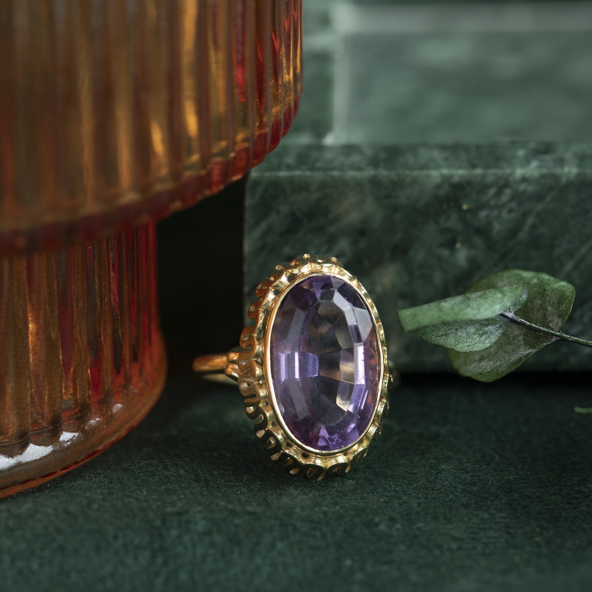 14 kt gold ring with amethyst