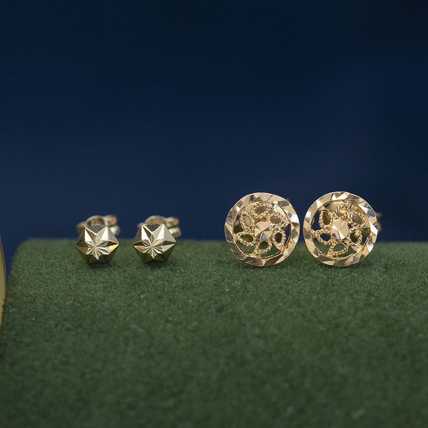 Gouden vintage fantasie oorstekers 20 kt