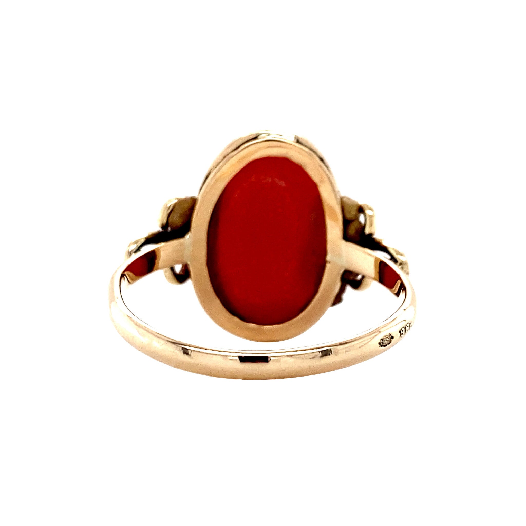 Gold ring with blood coral 14 kt