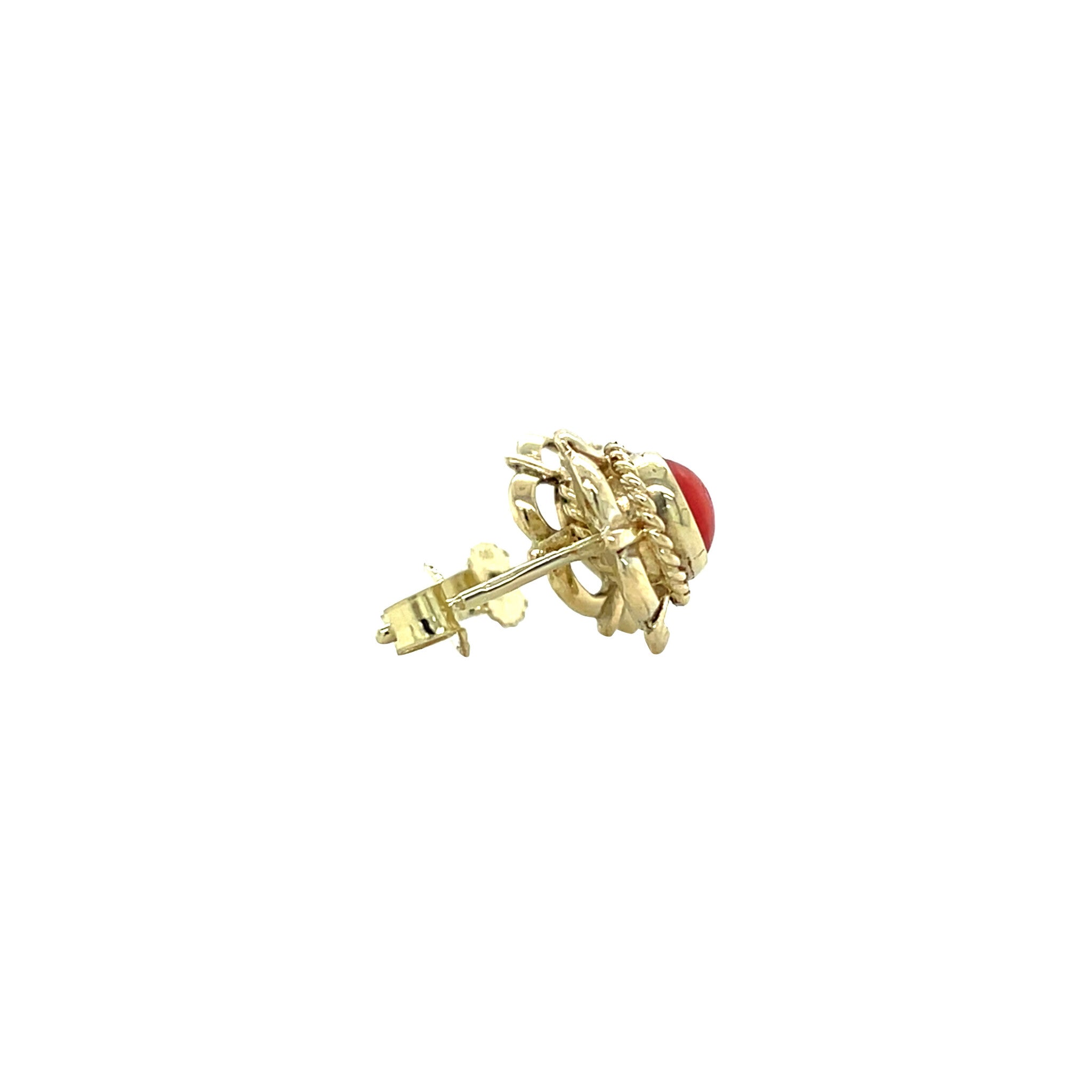 Gouden vintage oorstekers met bloedkoraal 14 krt
