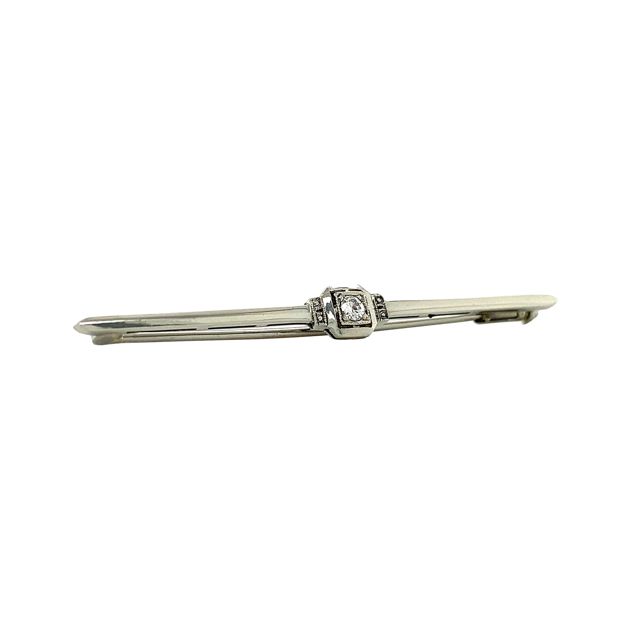 14 kt white gold brooch with diamond
