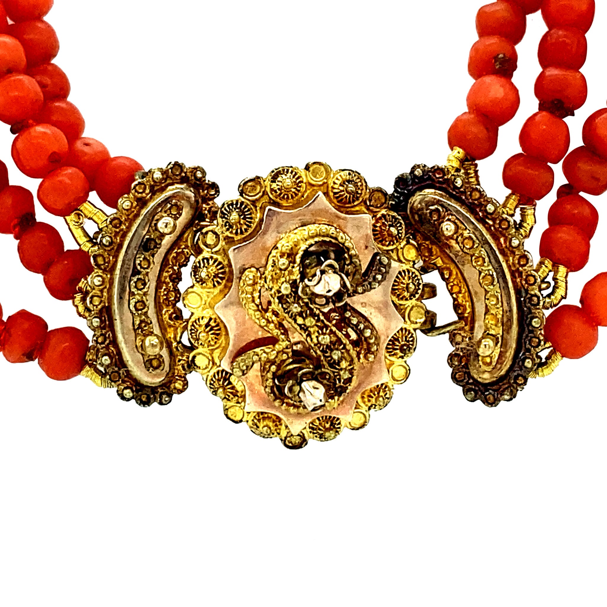 Blood coral necklace with 14-carat gold clasp