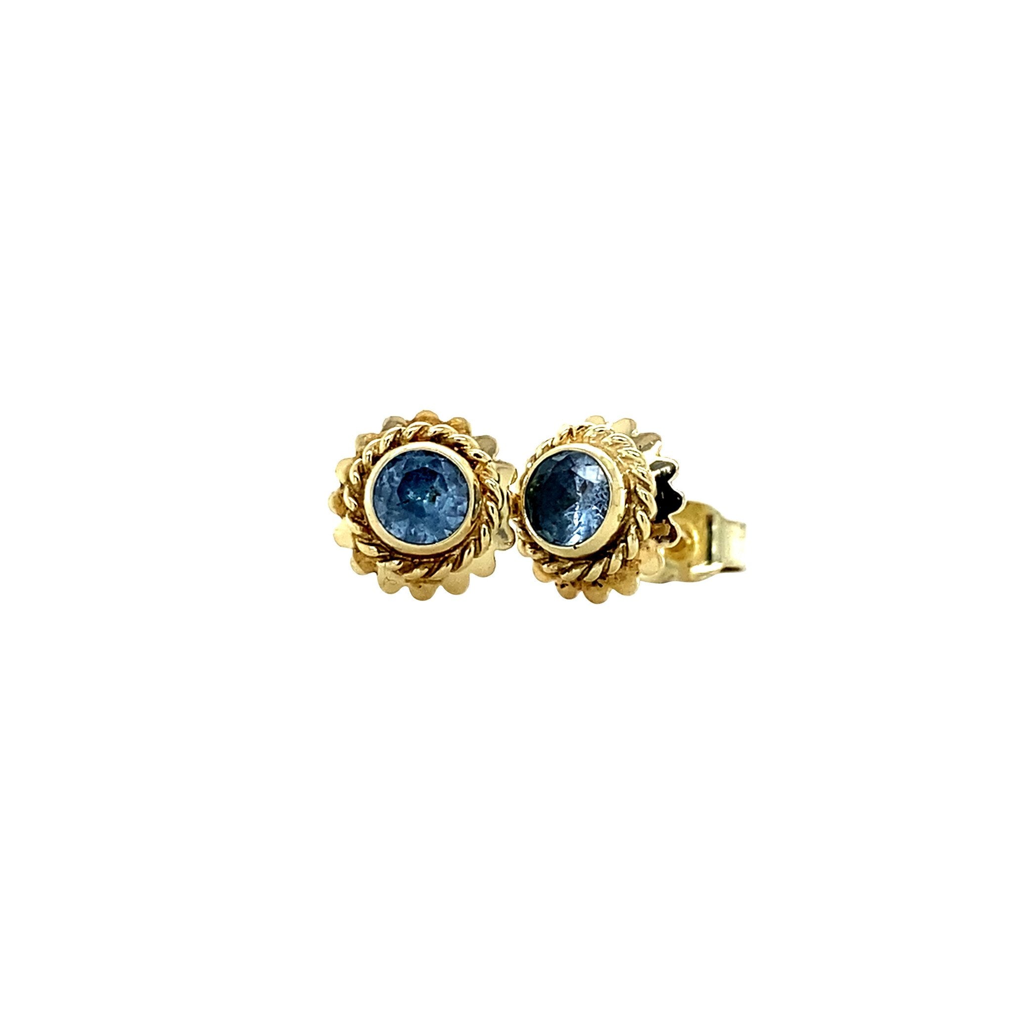 14 kt gold stud earrings with spinel